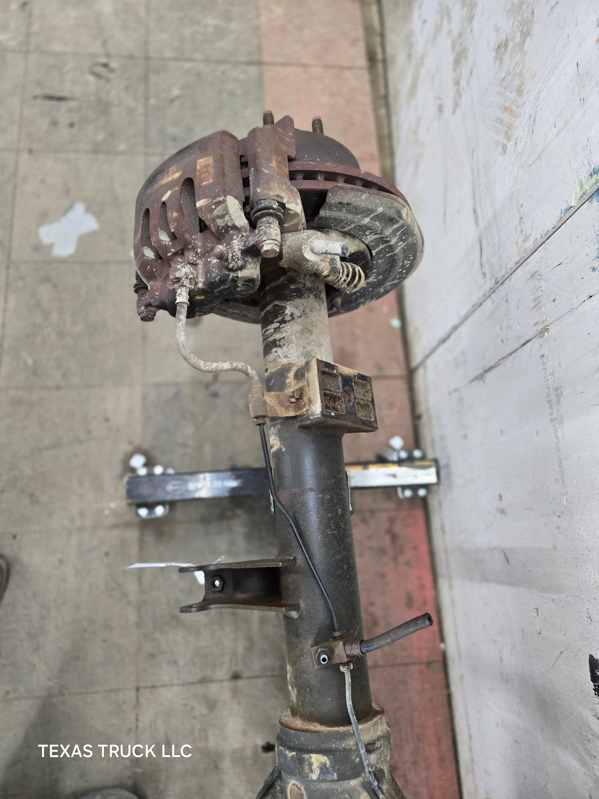 2008-2010 Ford Super Duty F250 F350 SRW Rear Axle 4.10 Gear Ratio