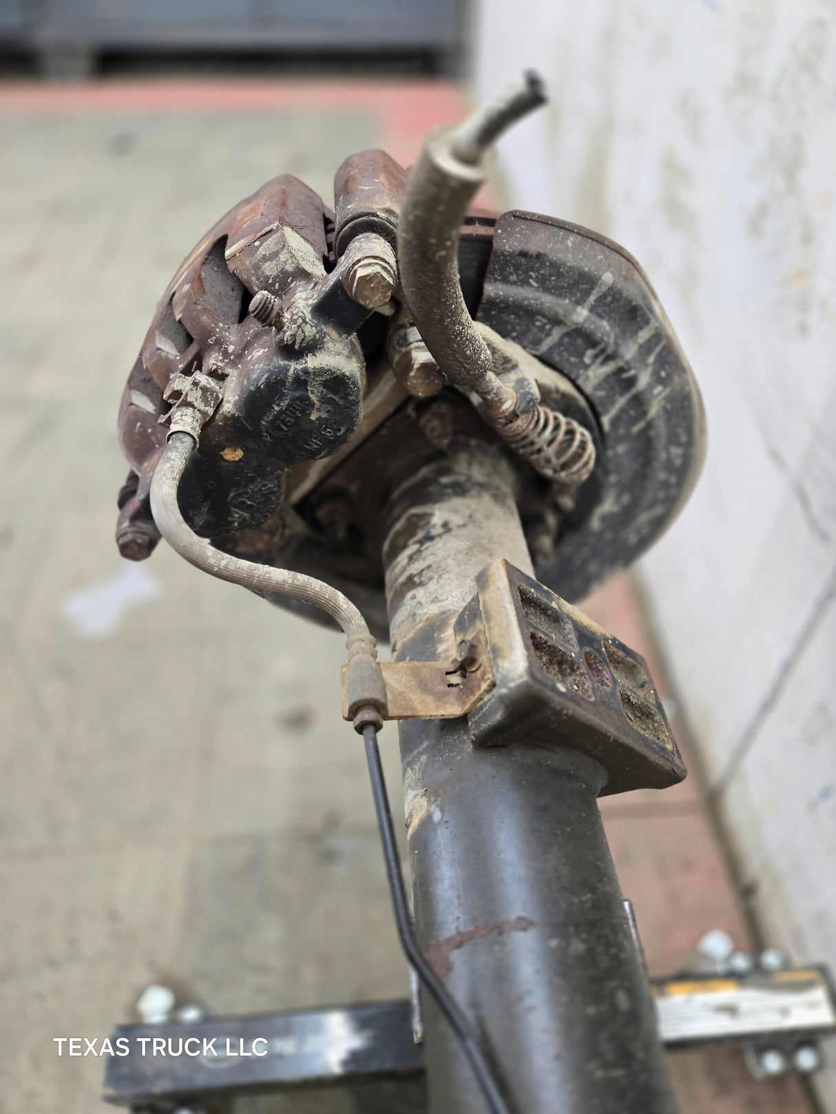 2008-2010 Ford Super Duty F250 F350 SRW Rear Axle 4.10 Gear Ratio