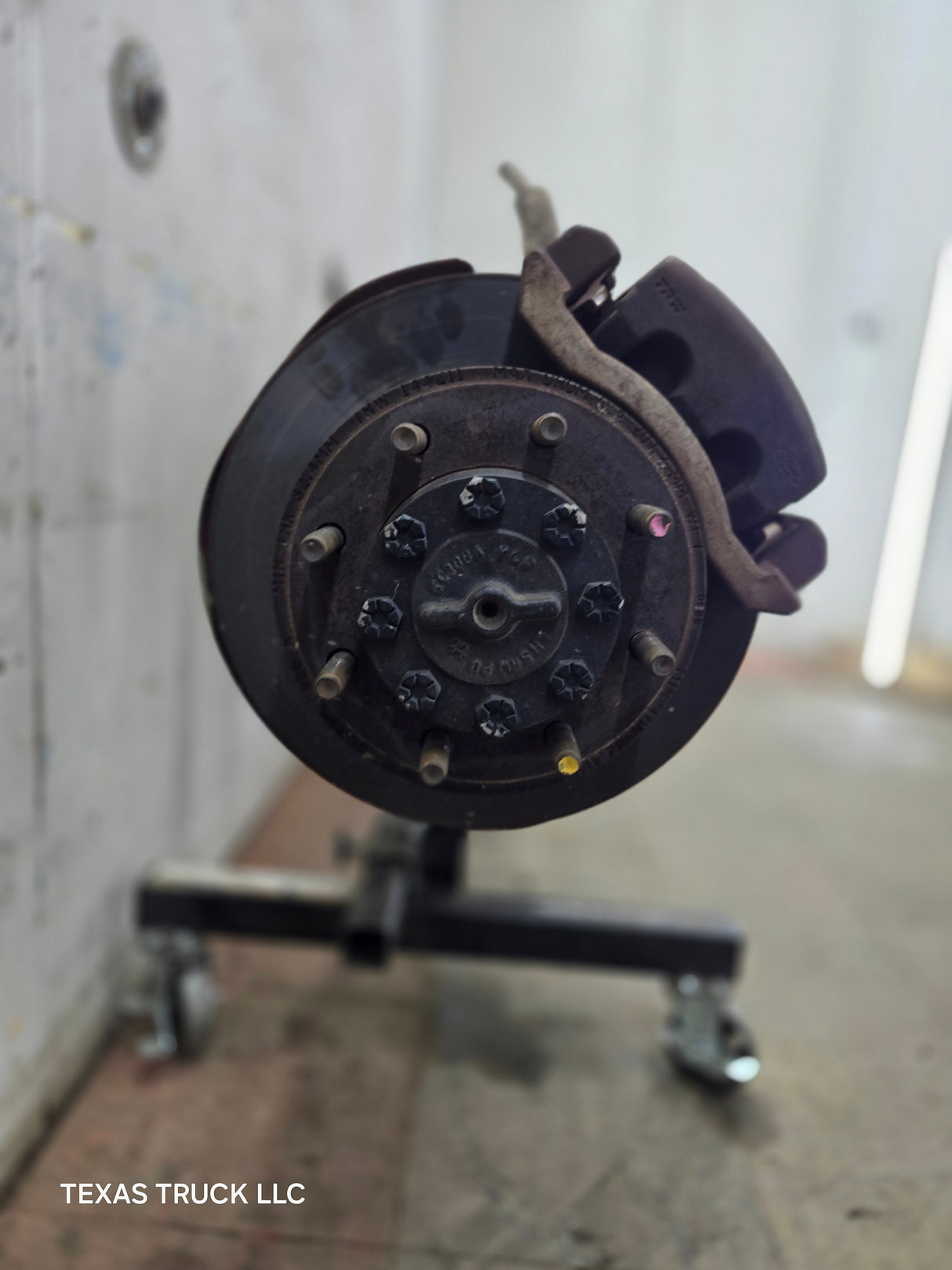 2008-2010 Ford Super Duty F250 F350 SRW Rear Axle 4.10 Gear Ratio