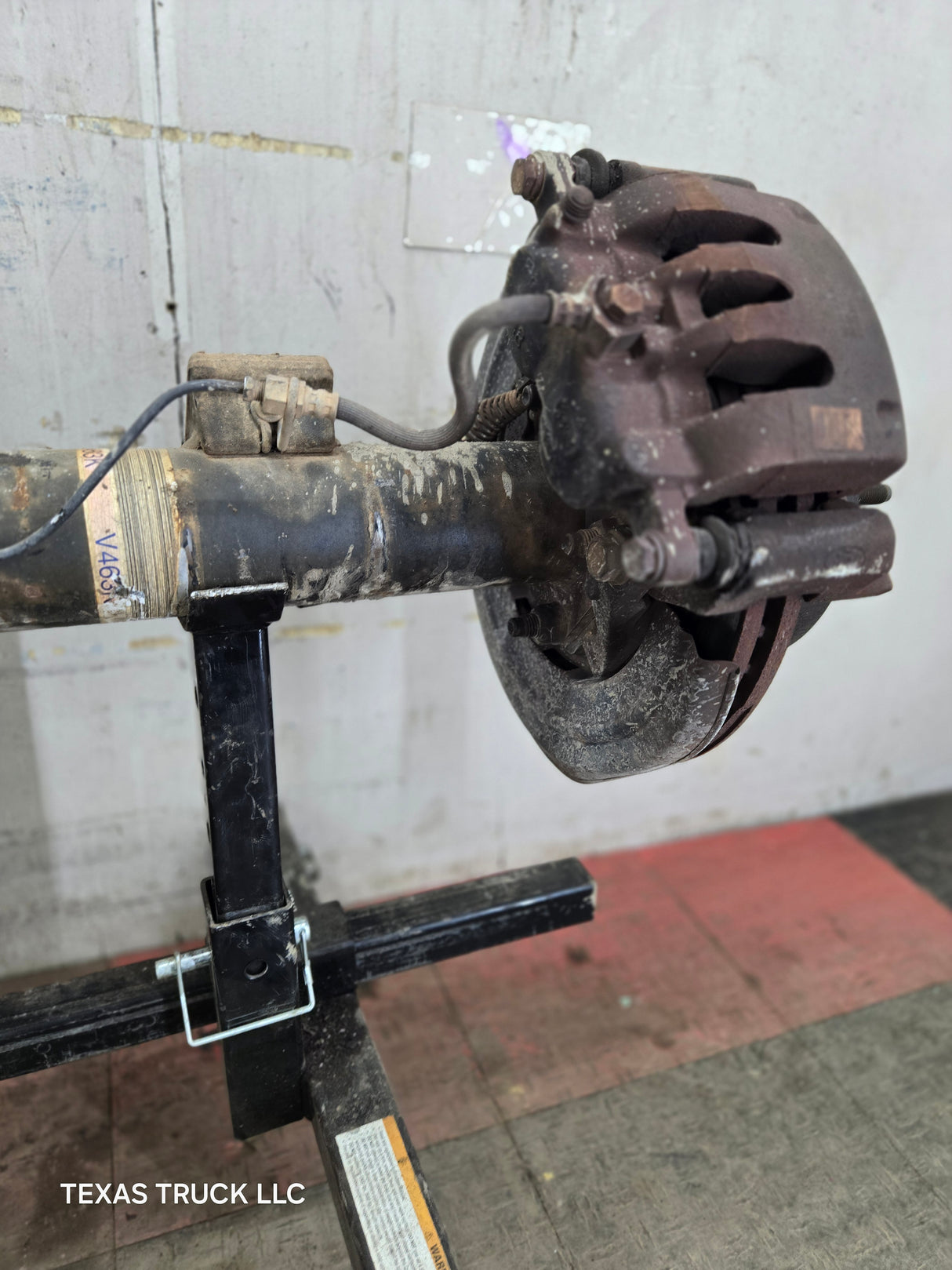 2008-2010 Ford Super Duty F250 F350 SRW Rear Axle 4.10 Gear Ratio