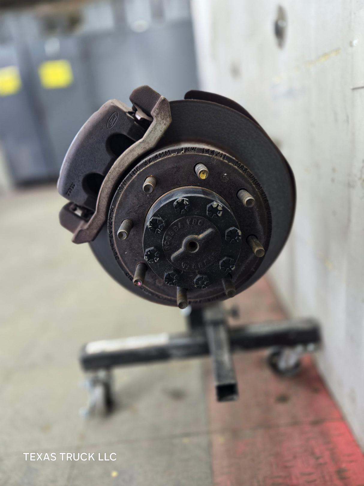 2008-2010 Ford Super Duty F250 F350 SRW Rear Axle 4.10 Gear Ratio
