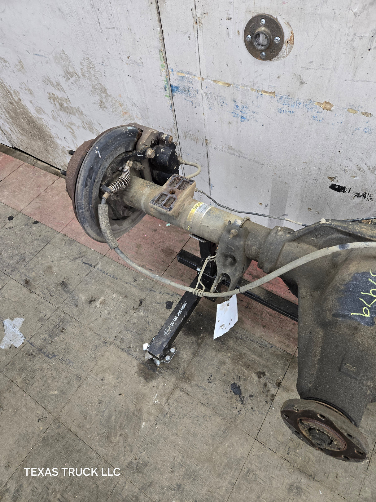 2005-2007 Ford Super Duty F250 F350 SRW Rear Axle 3.73 Gear Ratio 213k Miles