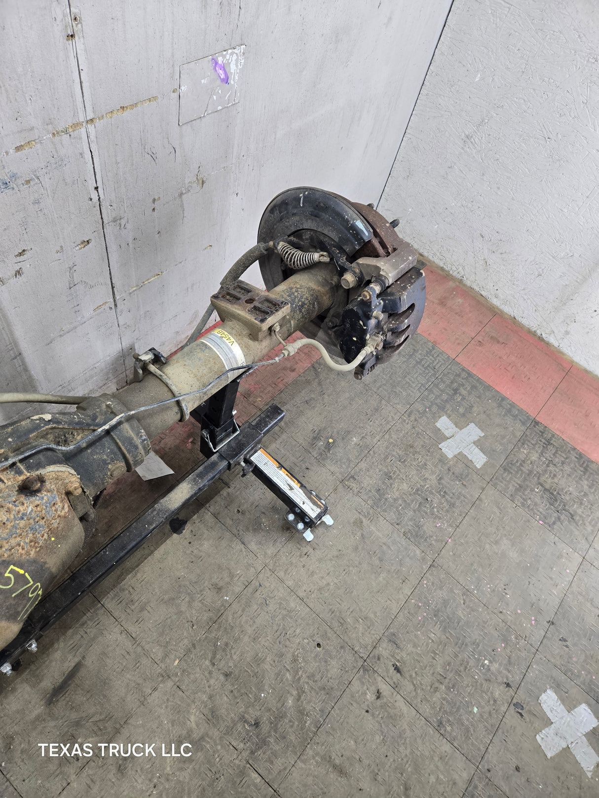 2005-2007 Ford Super Duty F250 F350 SRW Rear Axle 3.73 Gear Ratio 213k Miles