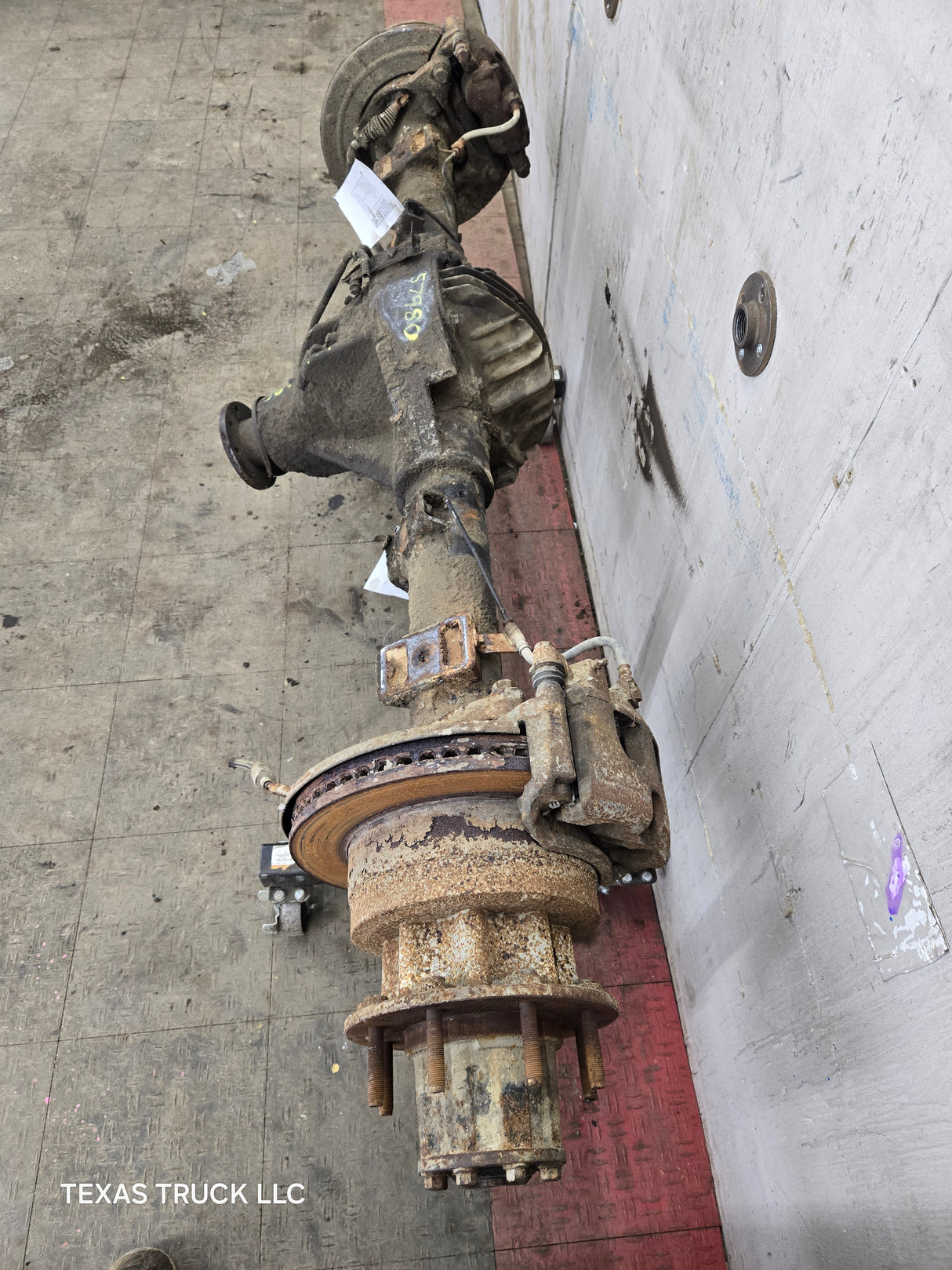 2013-2016 Ford Super Duty F350 Cab Chassis Rear Axle 4.10 Gear Ratio Rear End 237k miles