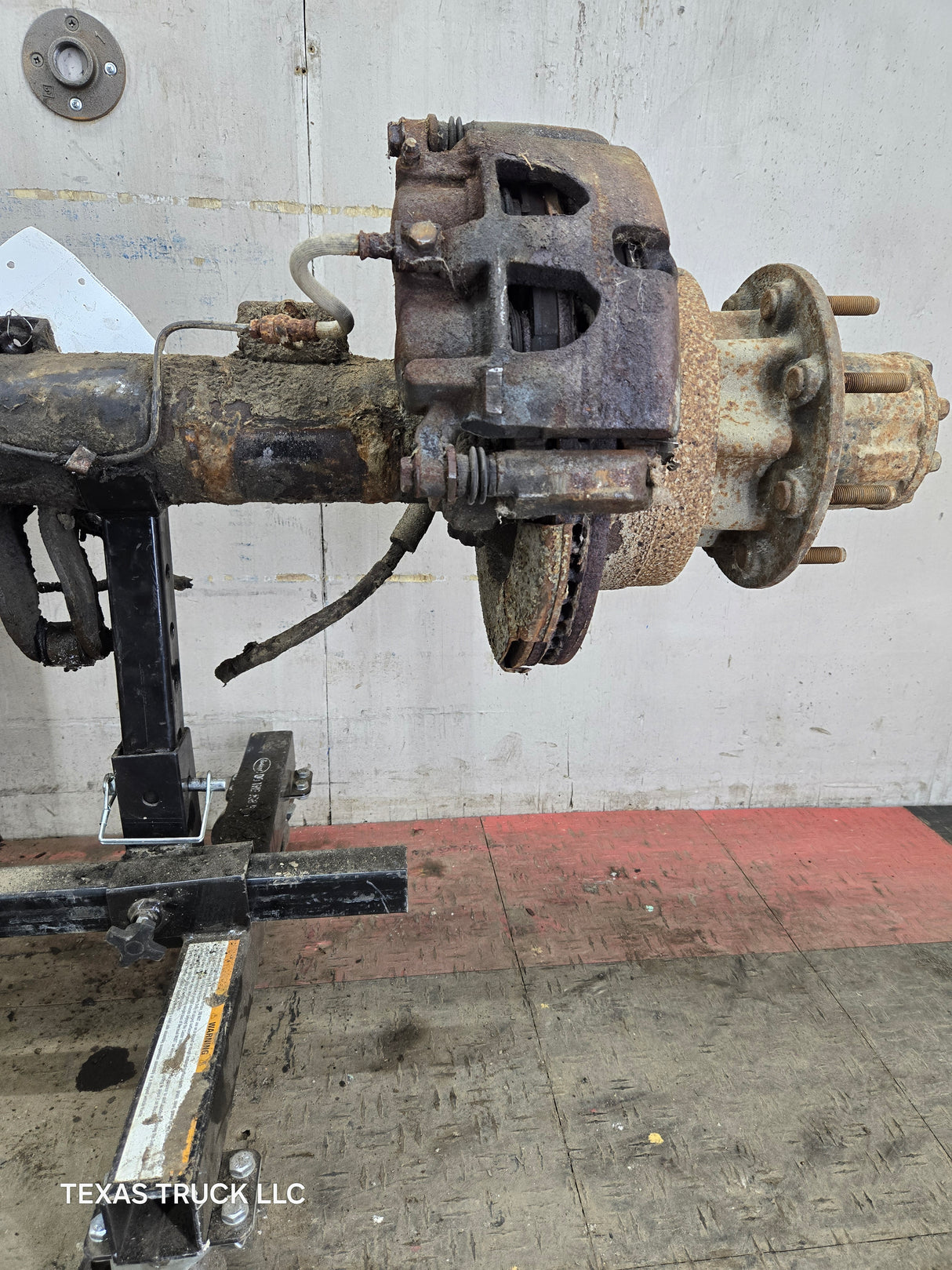 2013-2016 Ford Super Duty F350 Cab Chassis Rear Axle 4.10 Gear Ratio Rear End 237k miles