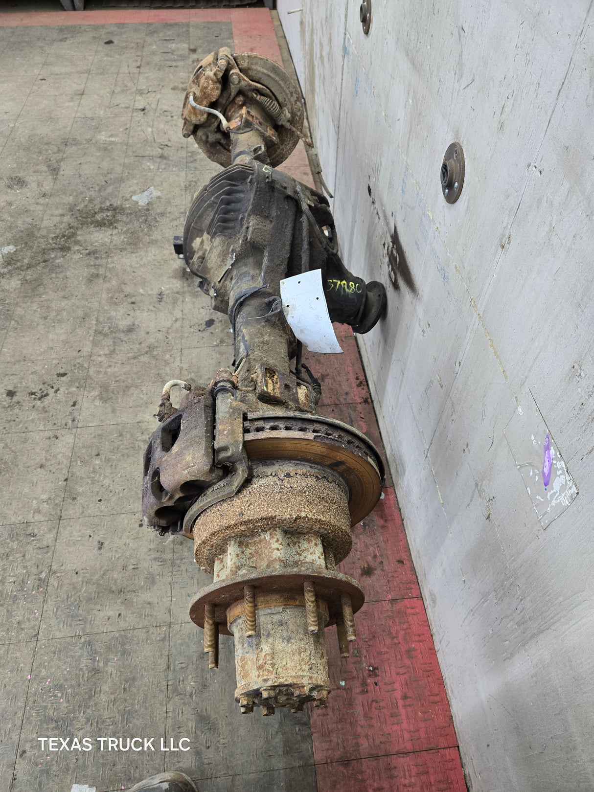 2013-2016 Ford Super Duty F350 Cab Chassis Rear Axle 4.10 Gear Ratio Rear End 237k miles