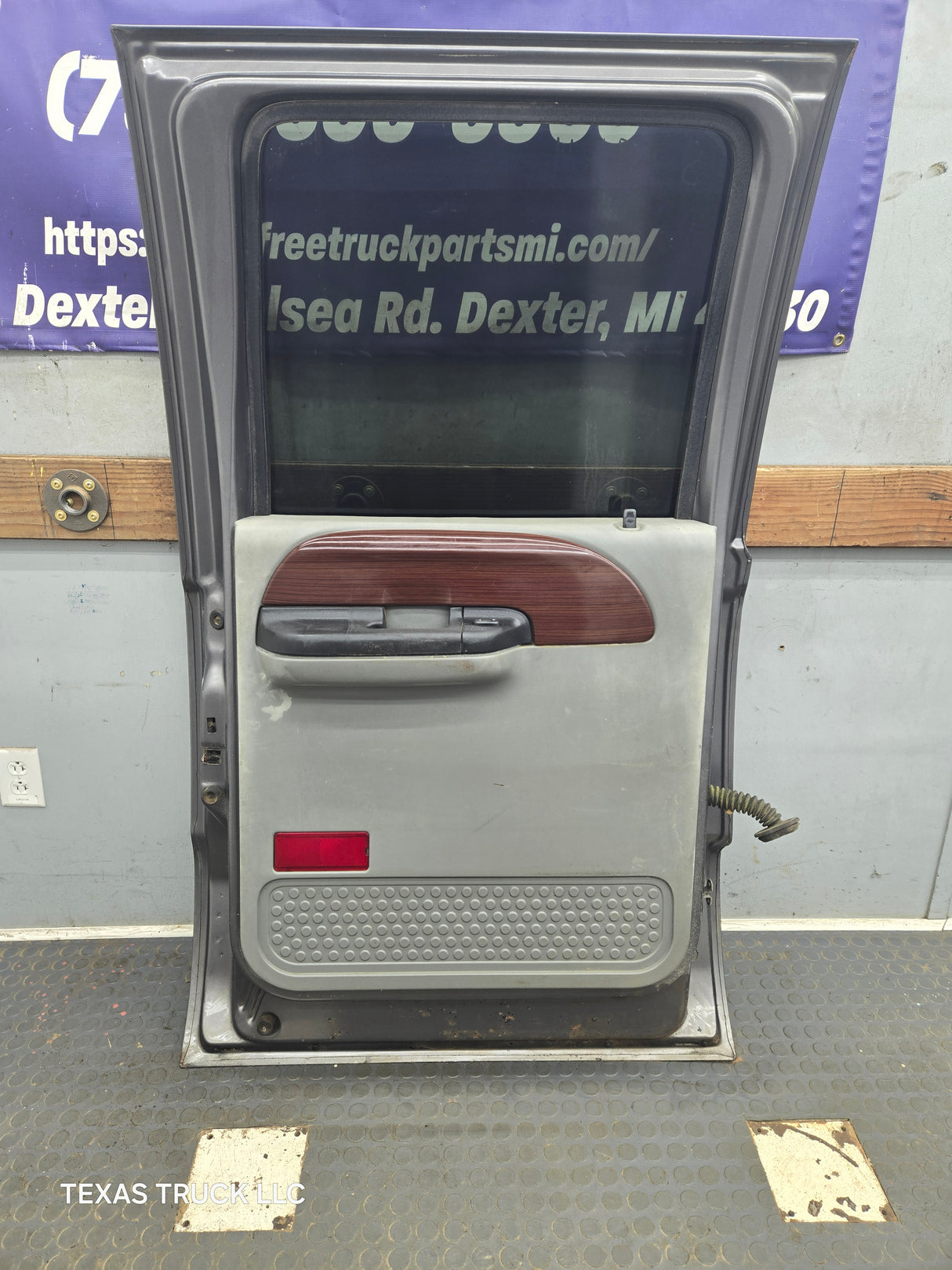 1999-2011 Ford Super Duty LH Driver Side Rear Crew Cab Door F250 F350 F450 F550