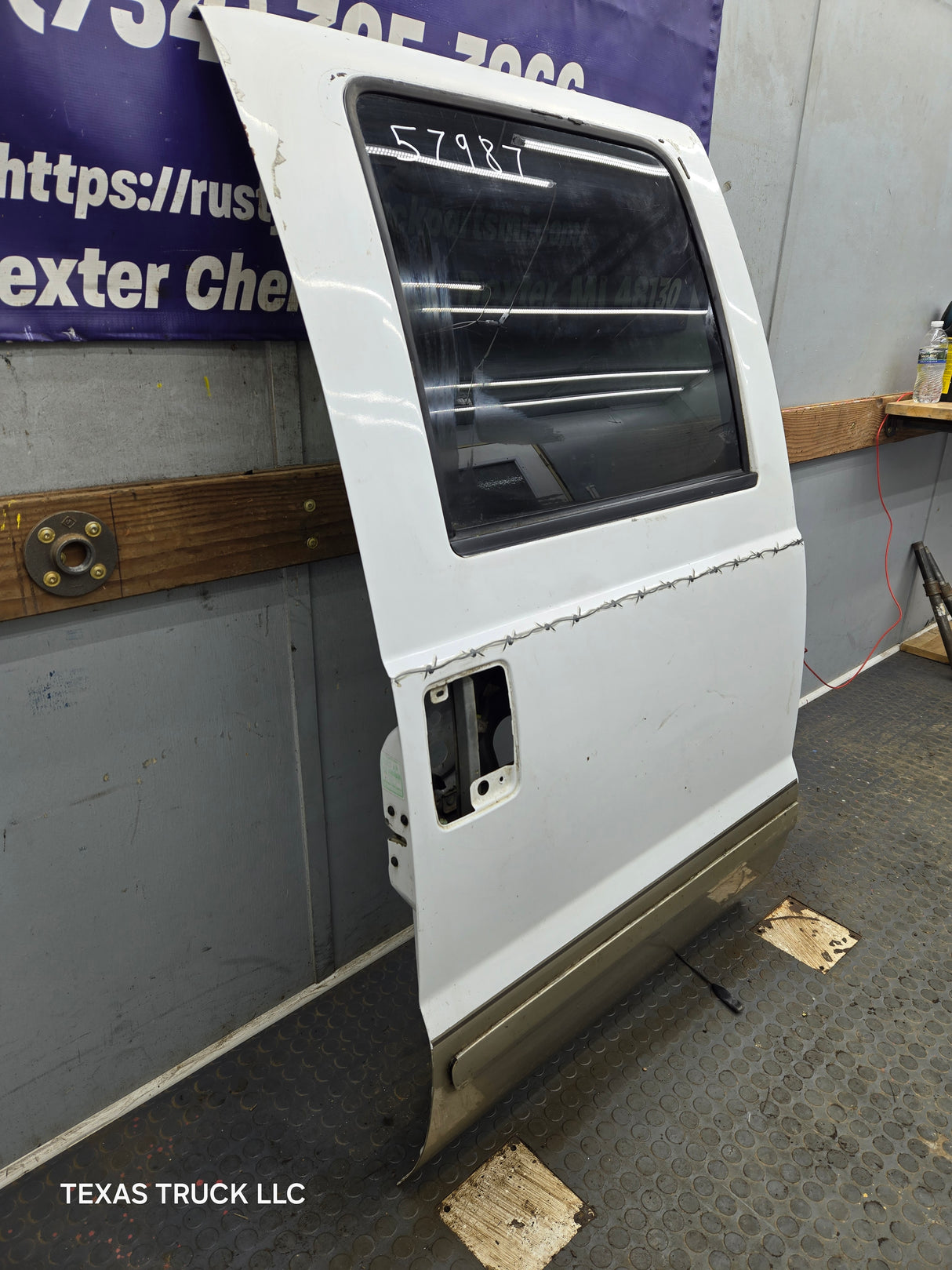 1999-2011 Ford Super Duty RH Passenger Side Rear Crew Cab Door F250 F350 F450 F550