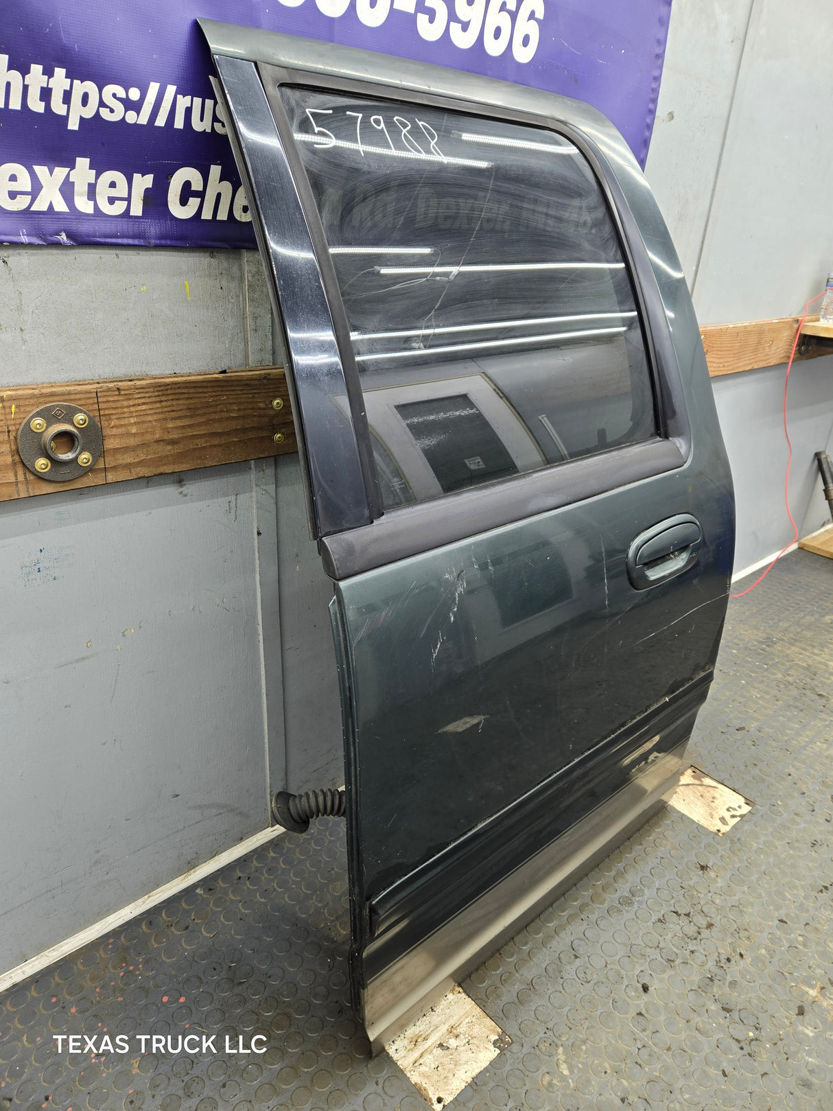 2001-2003 Ford F-150 Driver Side Rear Crew Cab LH door