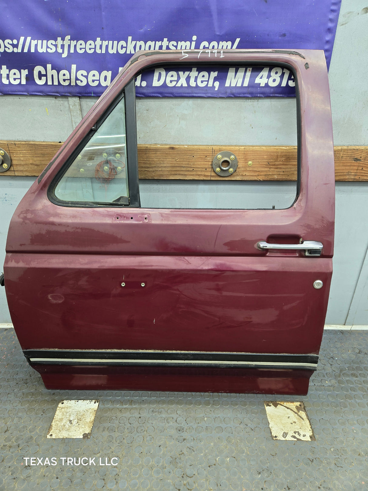 1980-1991 Ford F Series F250 F350 F450 F550 LH Driver Side Front Door