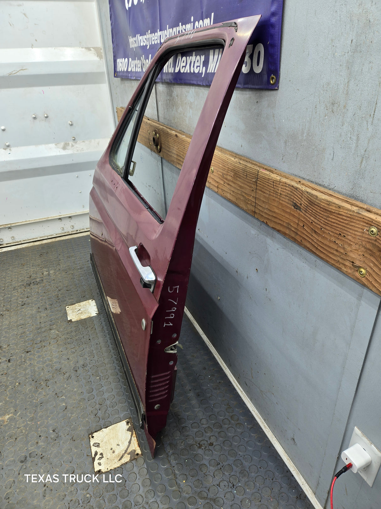 1980-1991 Ford F Series F250 F350 F450 F550 LH Driver Side Front Door