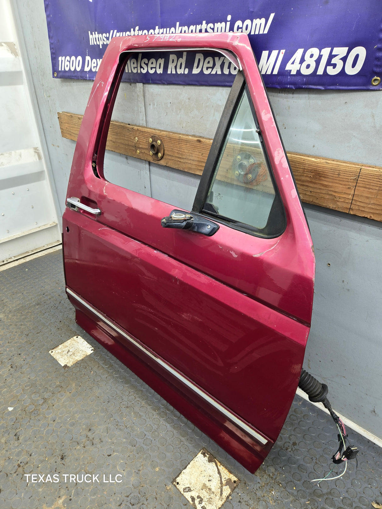 1987-1997 Ford F Series F250 F350 F450 F550 Passenger Side Front Door RH