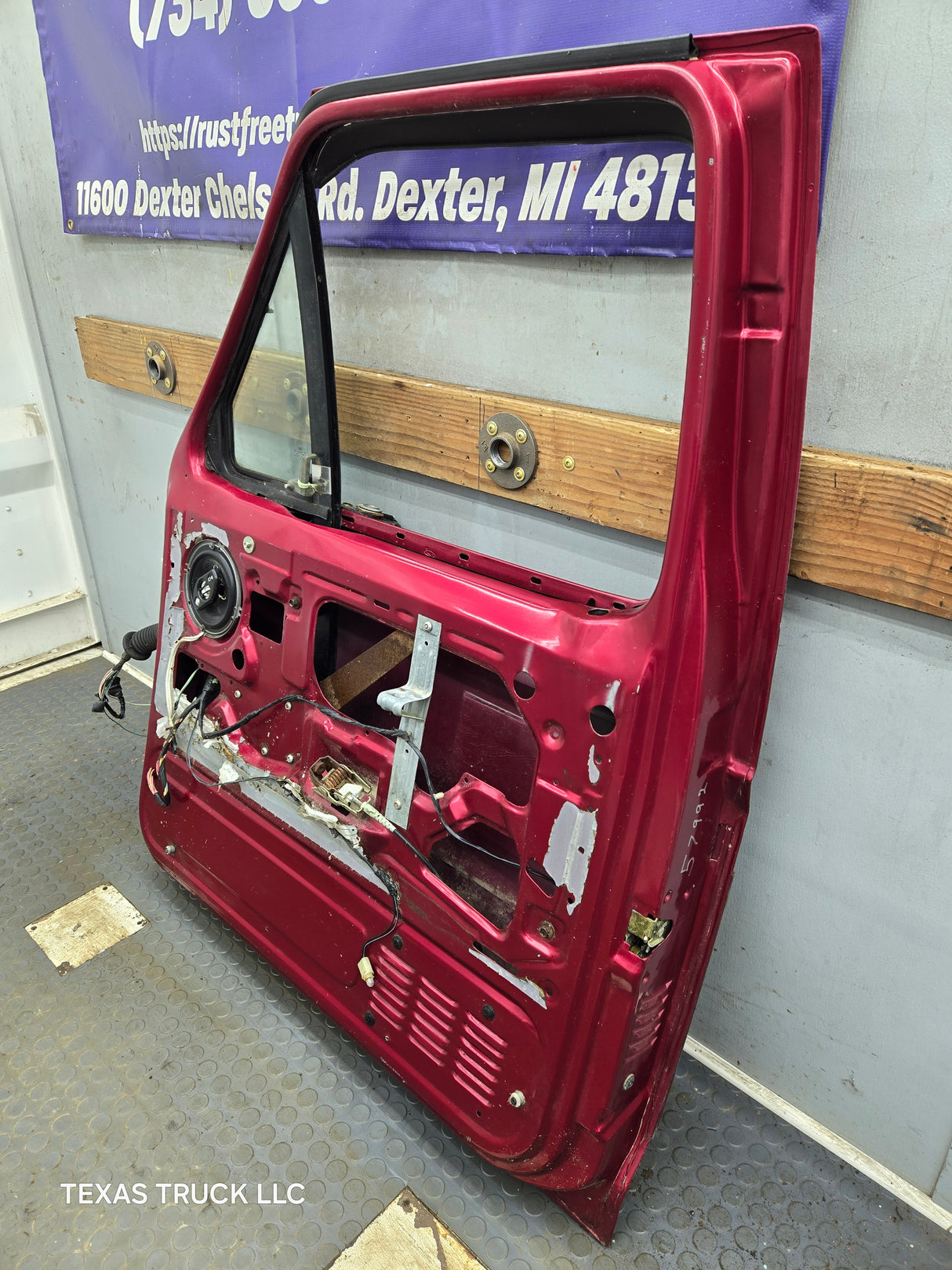 1987-1997 Ford F Series F250 F350 F450 F550 Passenger Side Front Door RH