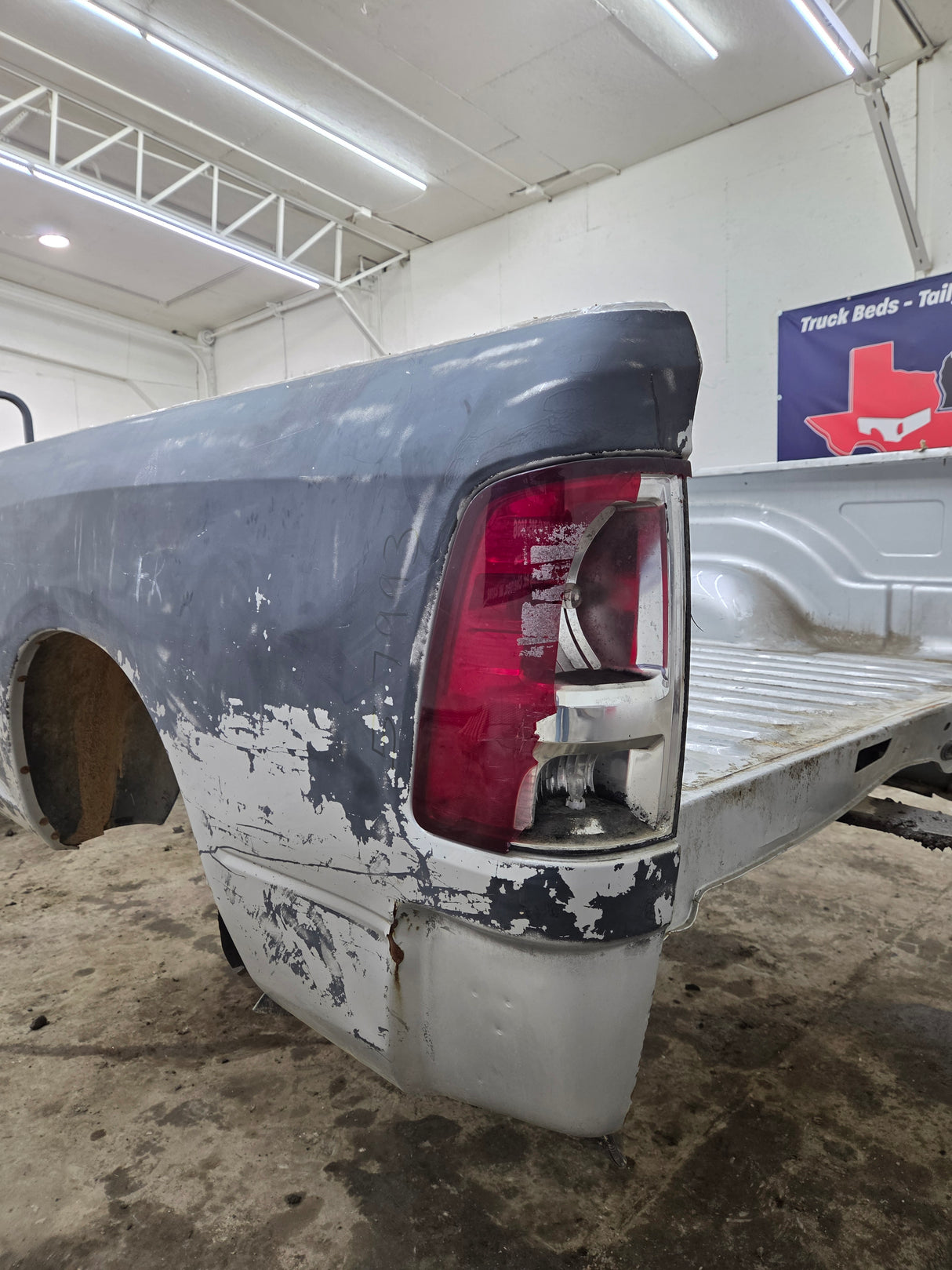 2009-2018 Dodge Ram 4th Gen 1500 2500 3500 6' 4" Short Truck Bed