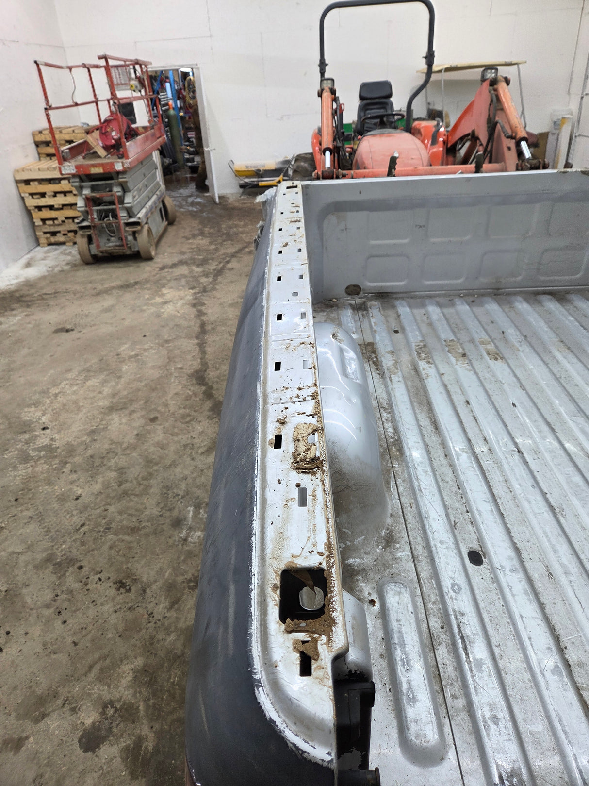 2009-2018 Dodge Ram 4th Gen 1500 2500 3500 6' 4" Short Truck Bed