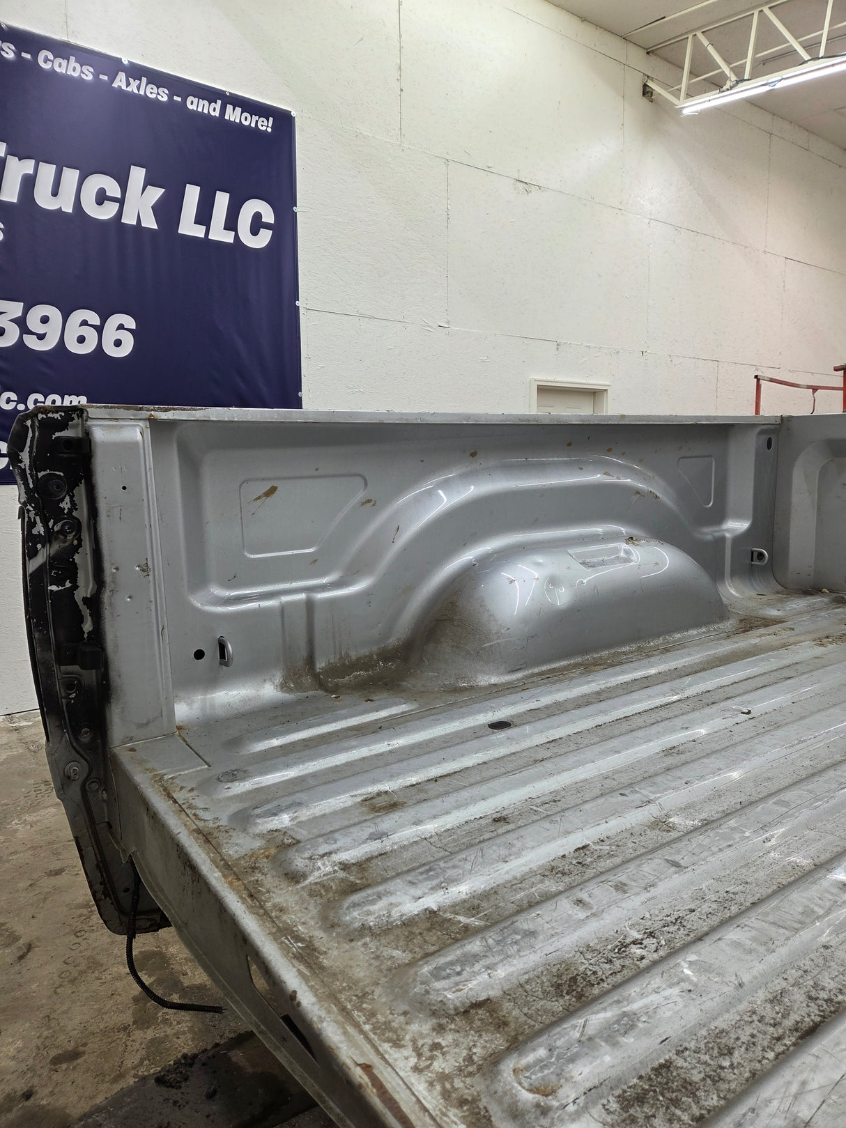 2009-2018 Dodge Ram 4th Gen 1500 2500 3500 6' 4" Short Truck Bed