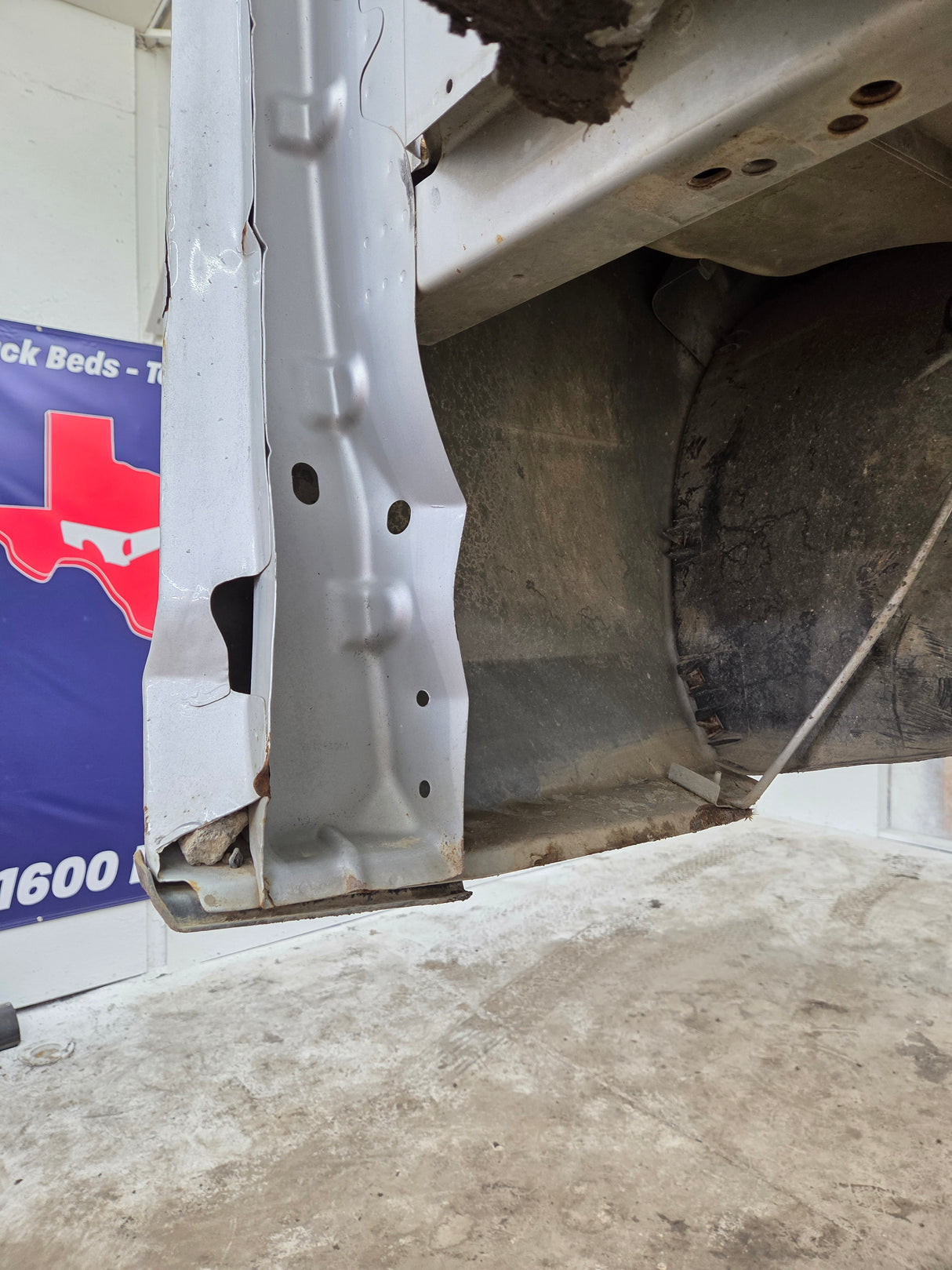 2009-2018 Dodge Ram 4th Gen 1500 2500 3500 6' 4" Short Truck Bed