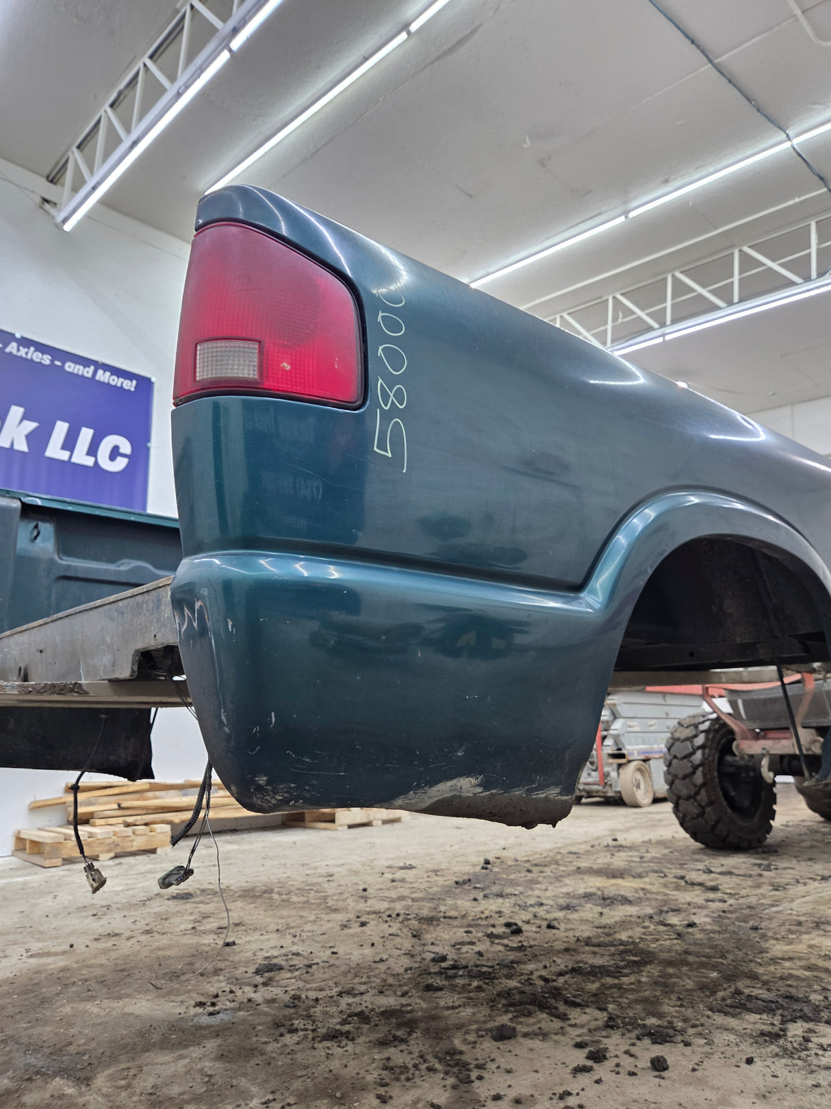 1994-2004 Chevrolet S10 GMC Sonoma 6' Short Truck Bed