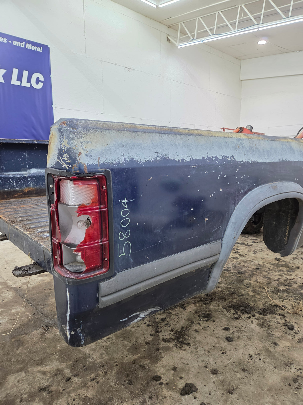 1994-1996 Dodge Dakota 2nd Gen 6' 6" Short Truck Bed