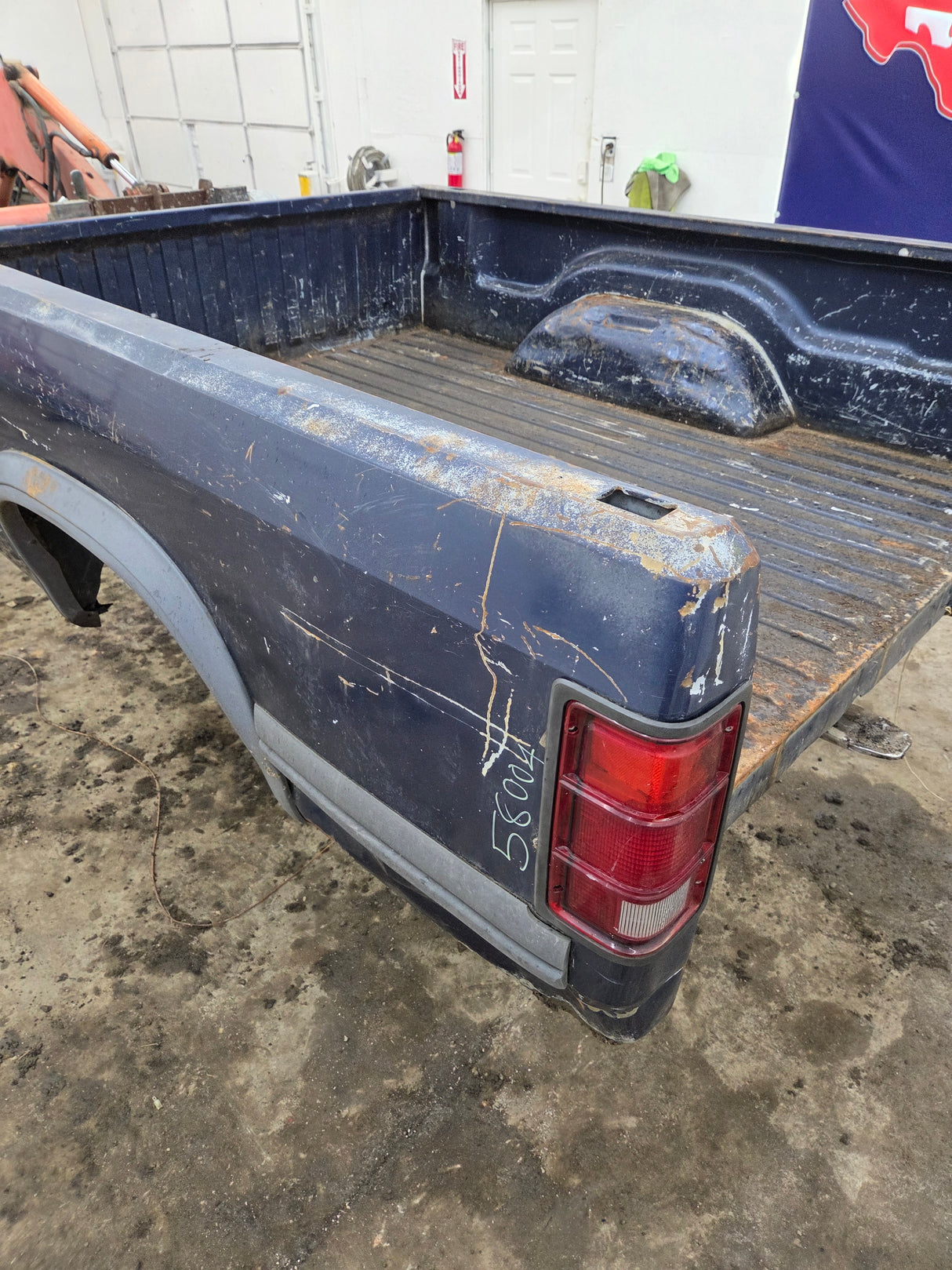 1994-1996 Dodge Dakota 2nd Gen 6' 6" Short Truck Bed