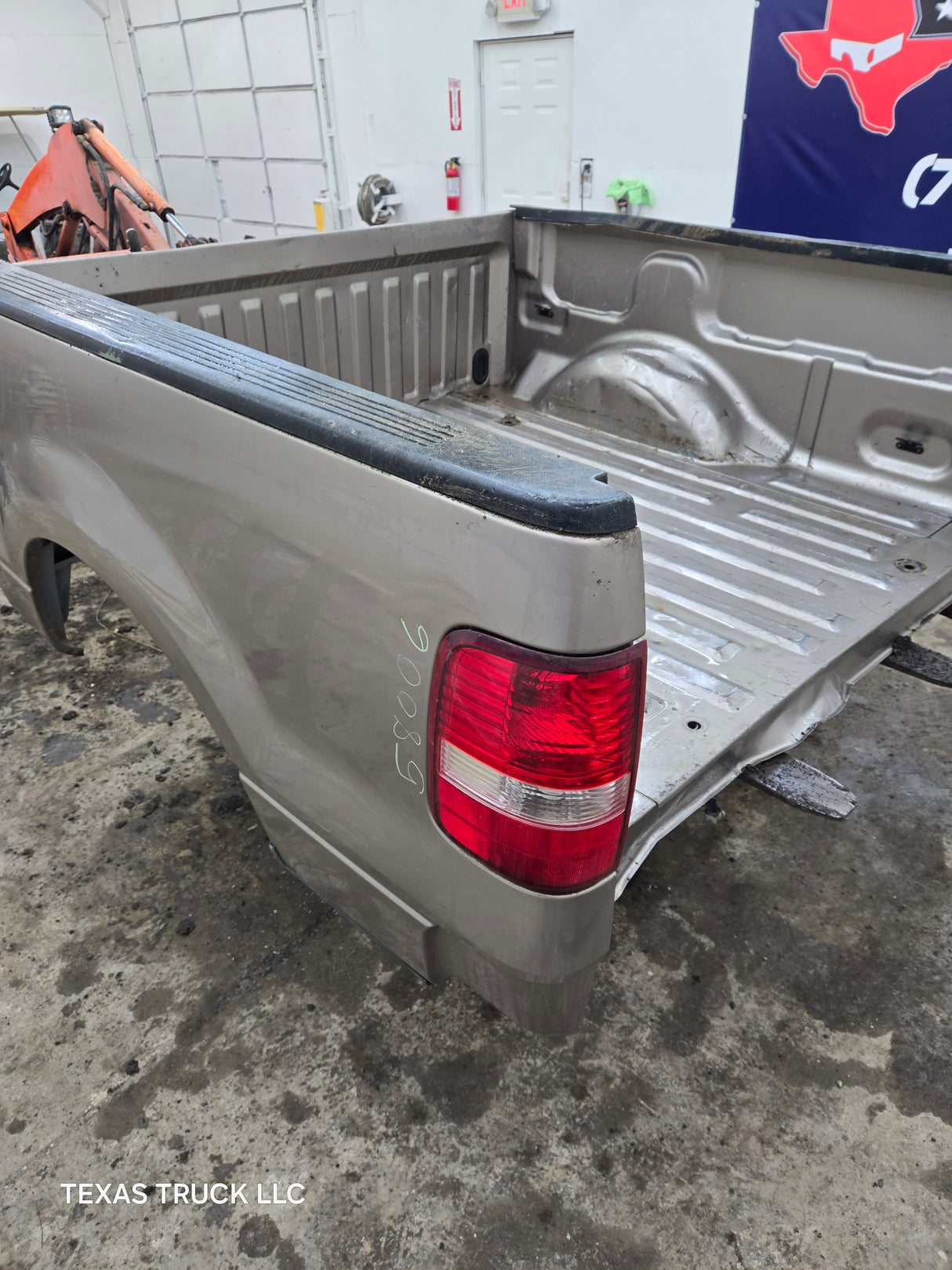 2004-2008 Ford F150 5' 6" Short Truck Bed