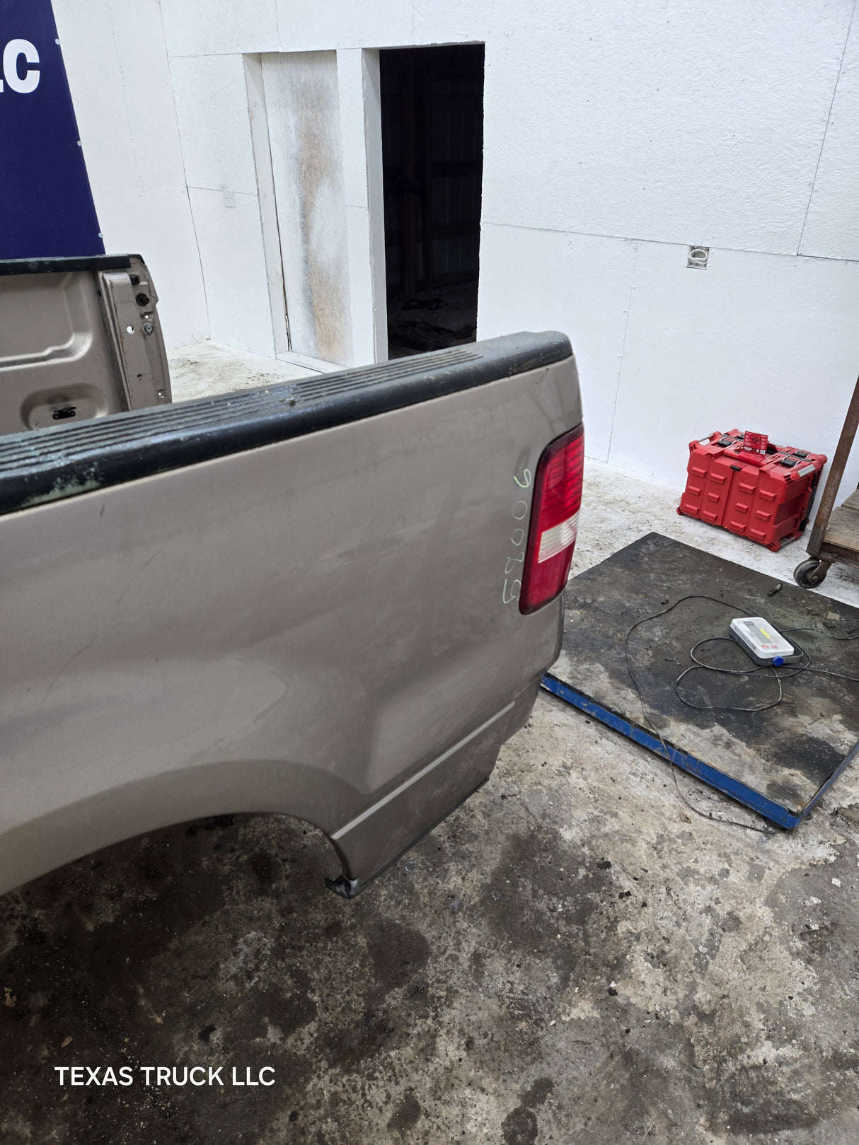 2004-2008 Ford F150 5' 6" Short Truck Bed