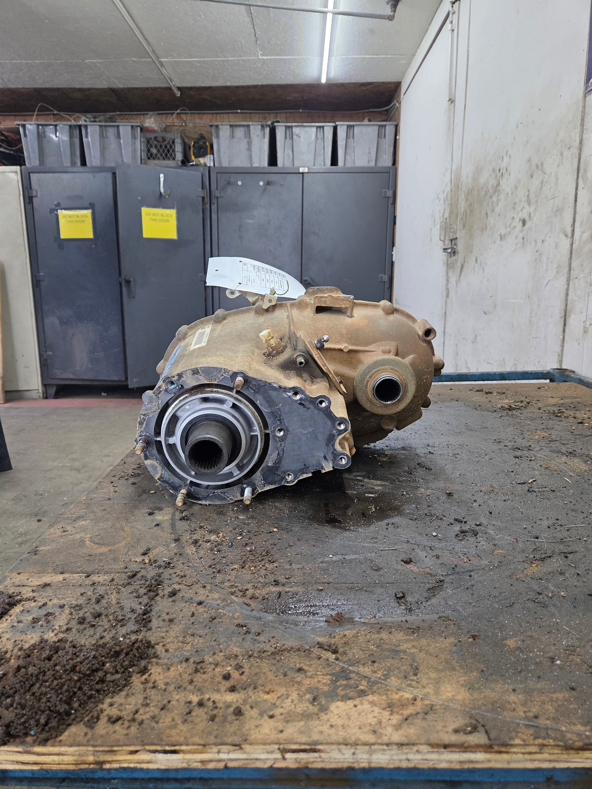 2011-2016 Chevrolet Silverado GMC Sierra 2500HD 3500HD TRANSFER CASE 6L-90