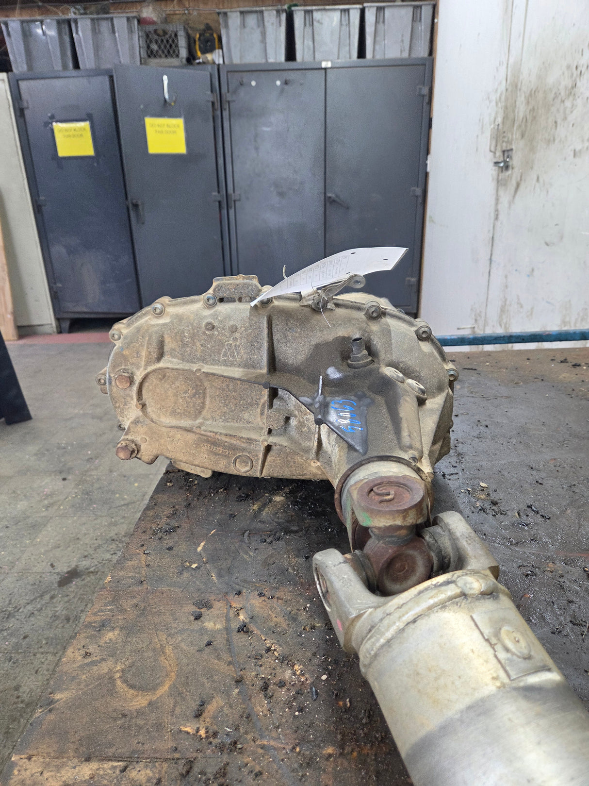 2011-2016 Chevrolet Silverado GMC Sierra 2500HD 3500HD TRANSFER CASE 6L-90