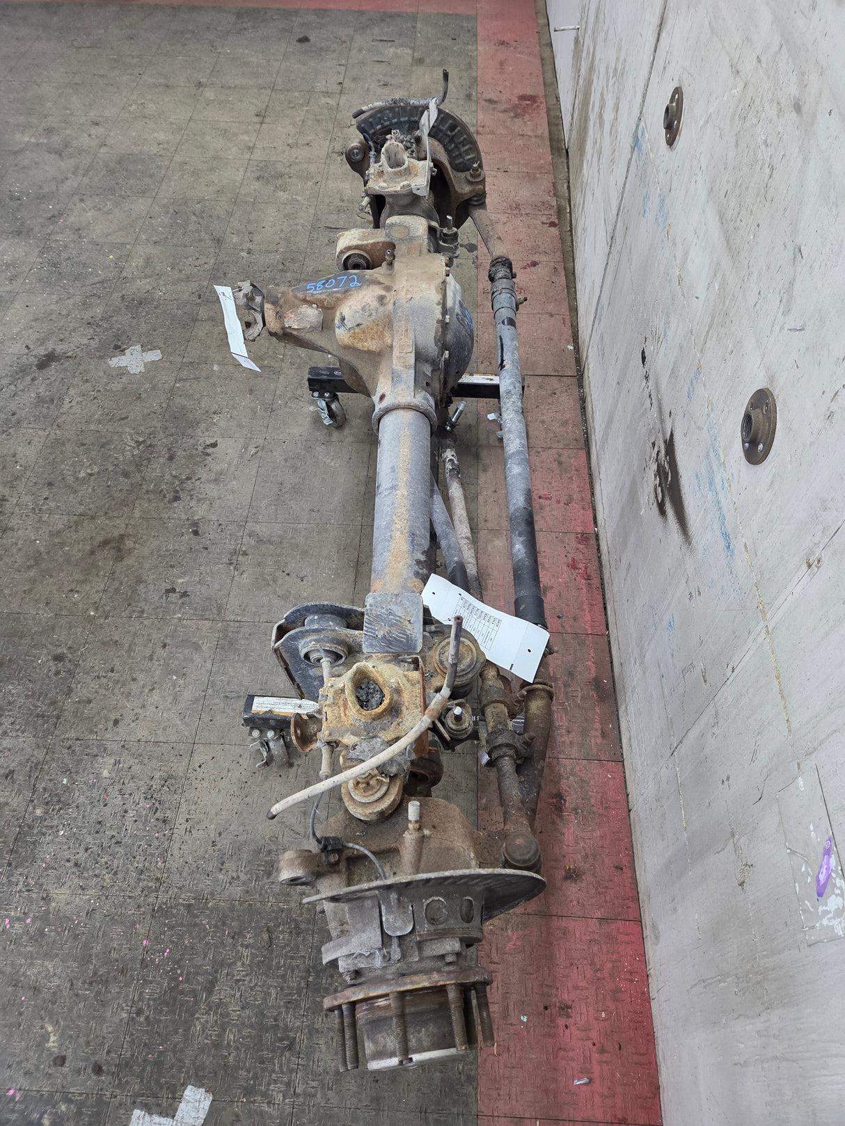 2013-2016 Ford Super Duty F250 F350 FRONT Axle 3.73 Gear Ratio 134k miles