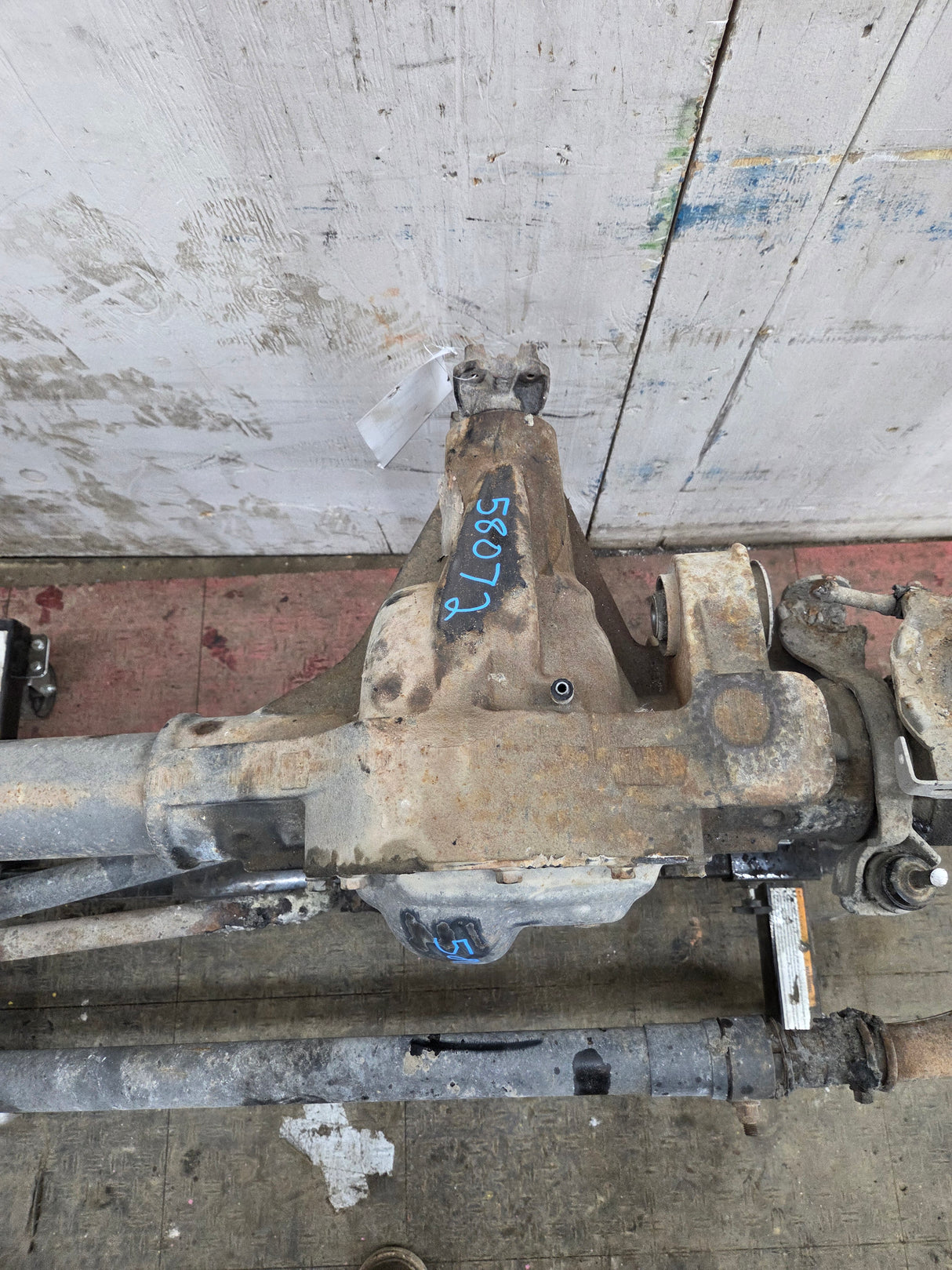2013-2016 Ford Super Duty F250 F350 FRONT Axle 3.73 Gear Ratio 134k miles