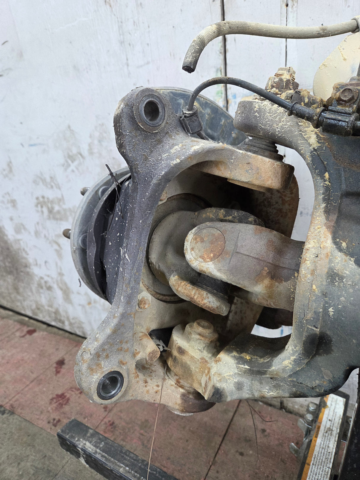 2013-2016 Ford Super Duty F250 F350 FRONT Axle 3.31 Gear Ratio