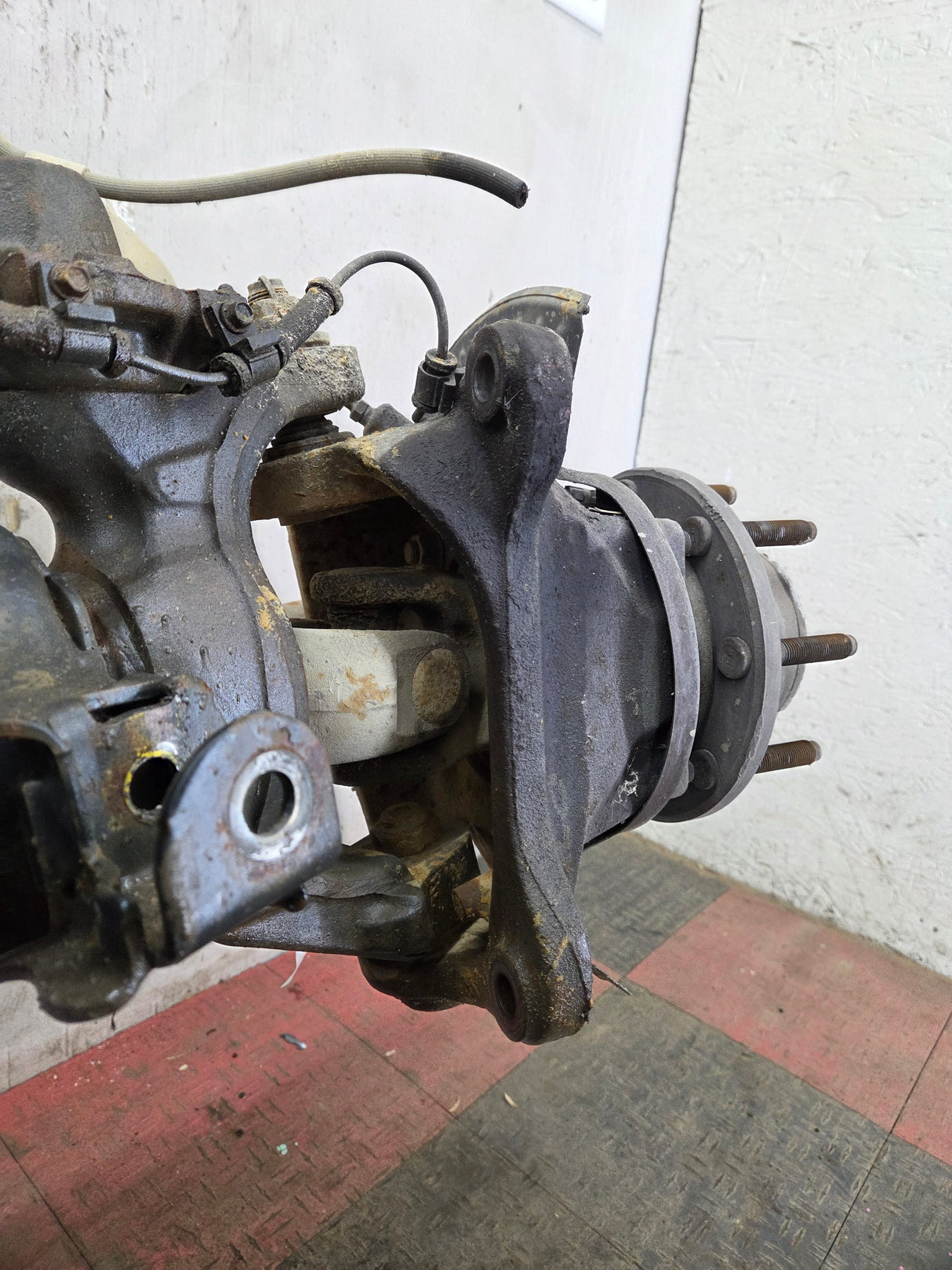 2013-2016 Ford Super Duty F250 F350 FRONT Axle 3.31 Gear Ratio