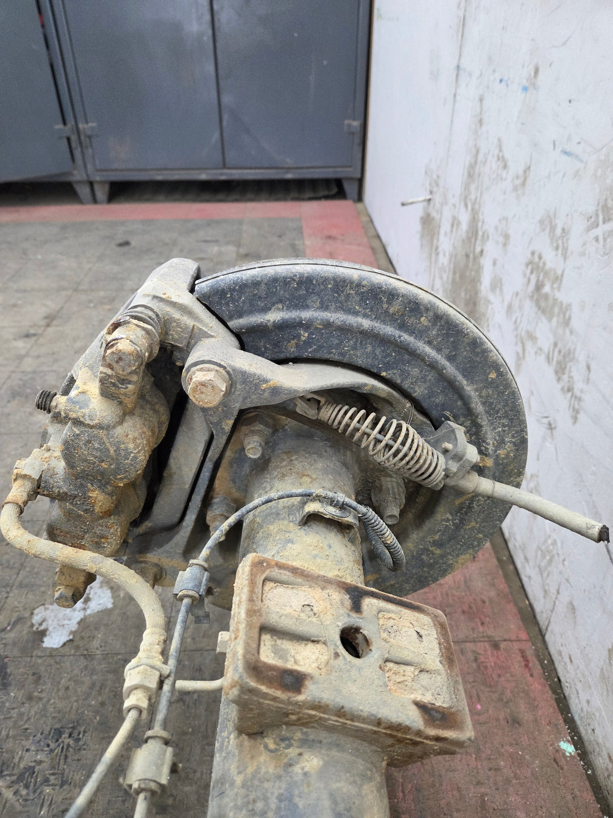 2013-2016 Ford Super Duty F250 F350 Rear Axle 3.31 Gear Ratio Rear End