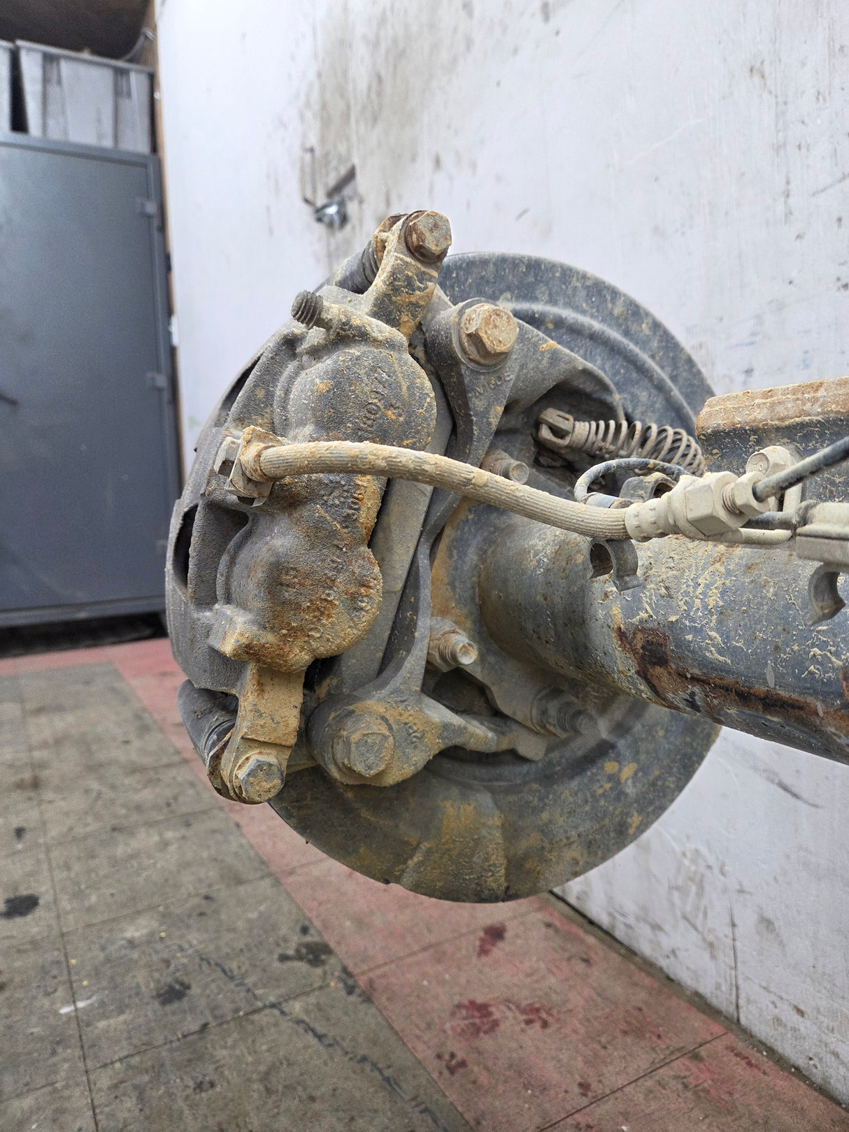 2013-2016 Ford Super Duty F250 F350 Rear Axle 3.31 Gear Ratio Rear End