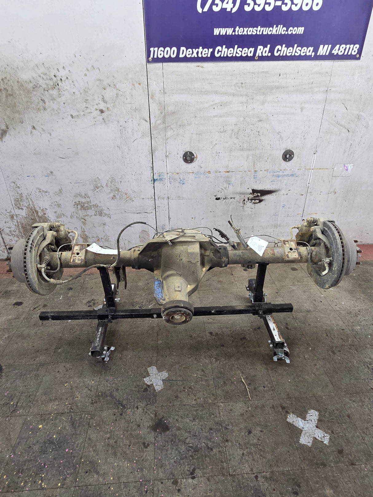 2013-2016 Ford Super Duty F250 F350 Rear Axle 3.31 Gear Ratio Rear End