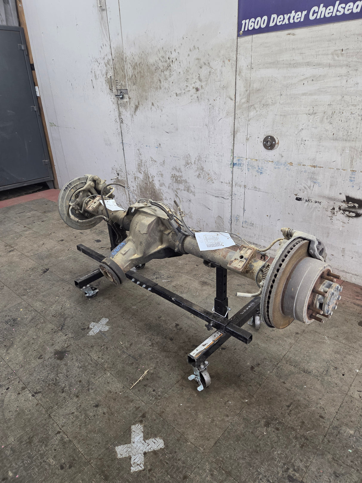 2013-2016 Ford Super Duty F250 F350 Rear Axle 3.31 Gear Ratio Rear End
