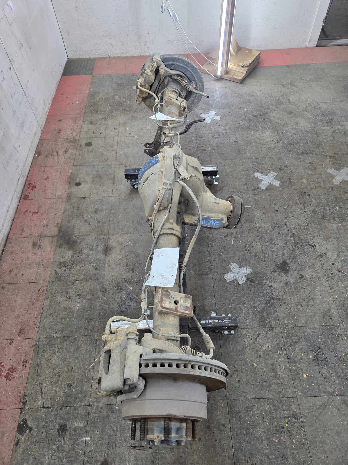 2013-2016 Ford Super Duty F250 F350 Rear Axle 3.31 Gear Ratio Rear End