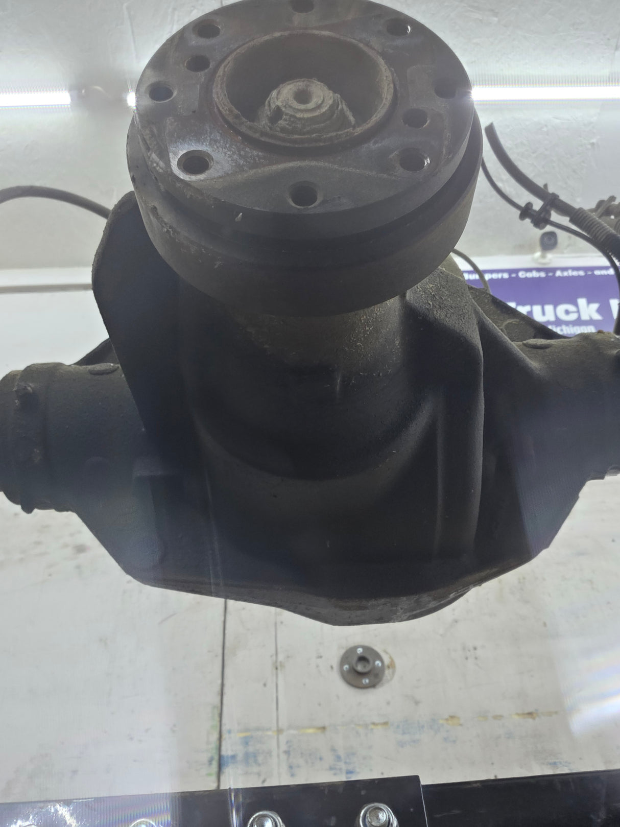 2013-2016 Ford Super Duty F250 F350 Rear Axle 3.31 Gear Ratio Rear End