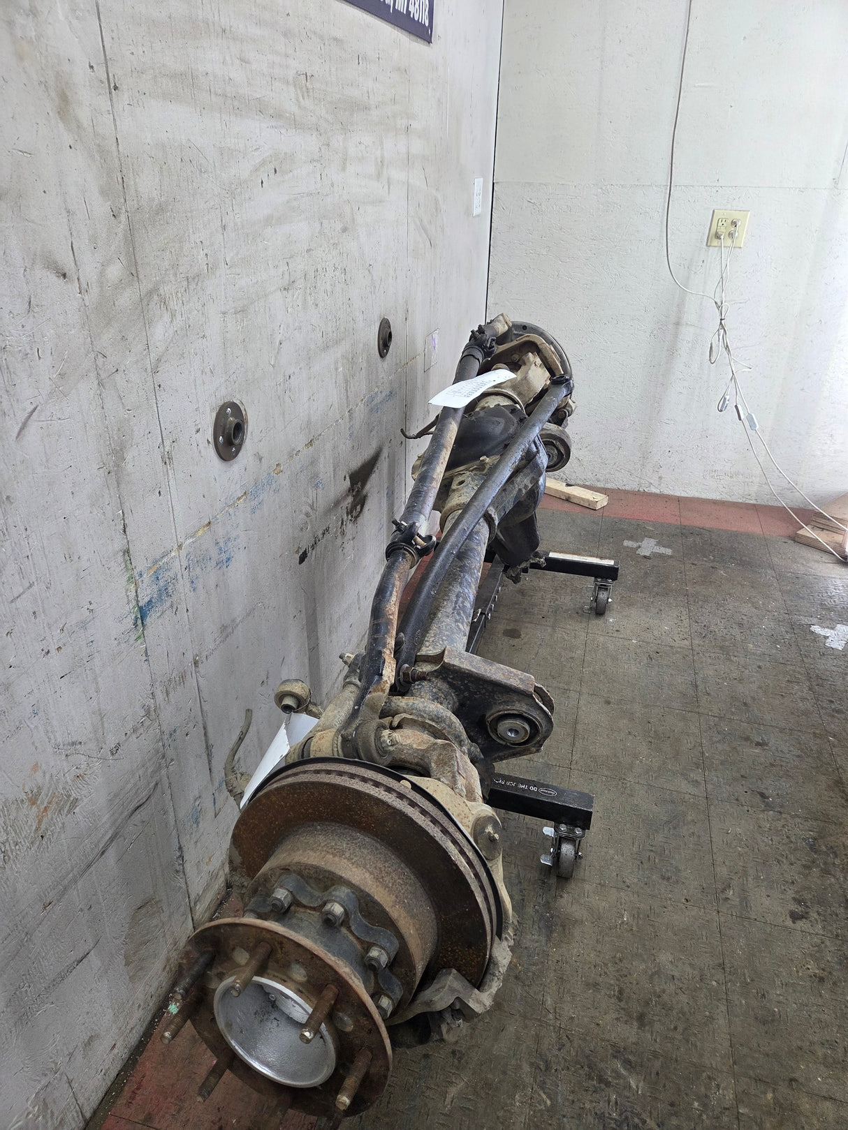2005-2010 Ford Super Duty F350 DRW Dually FRONT Axle 4.10 Gear Ratio