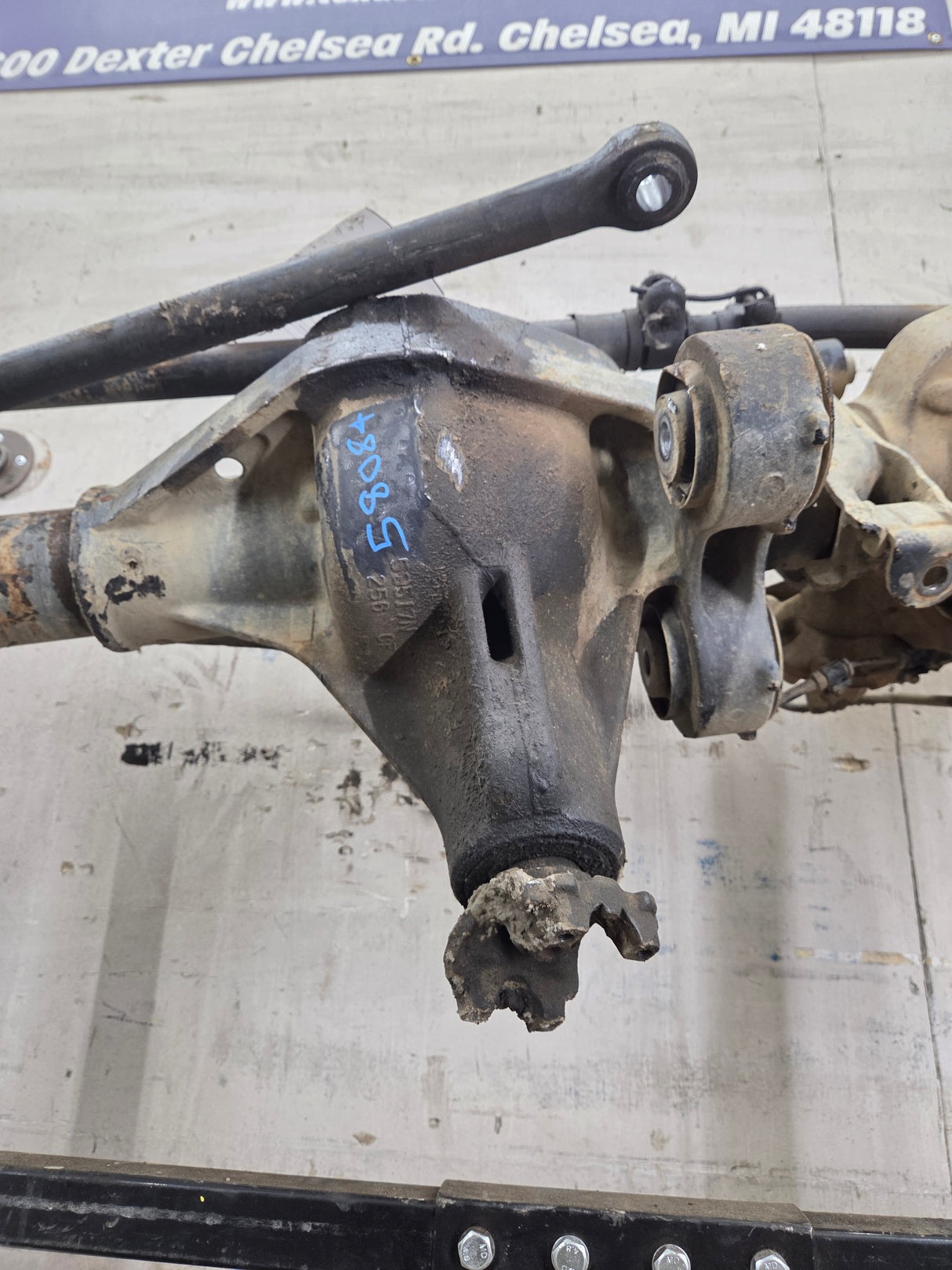 2005-2010 Ford Super Duty F350 DRW Dually FRONT Axle 4.10 Gear Ratio