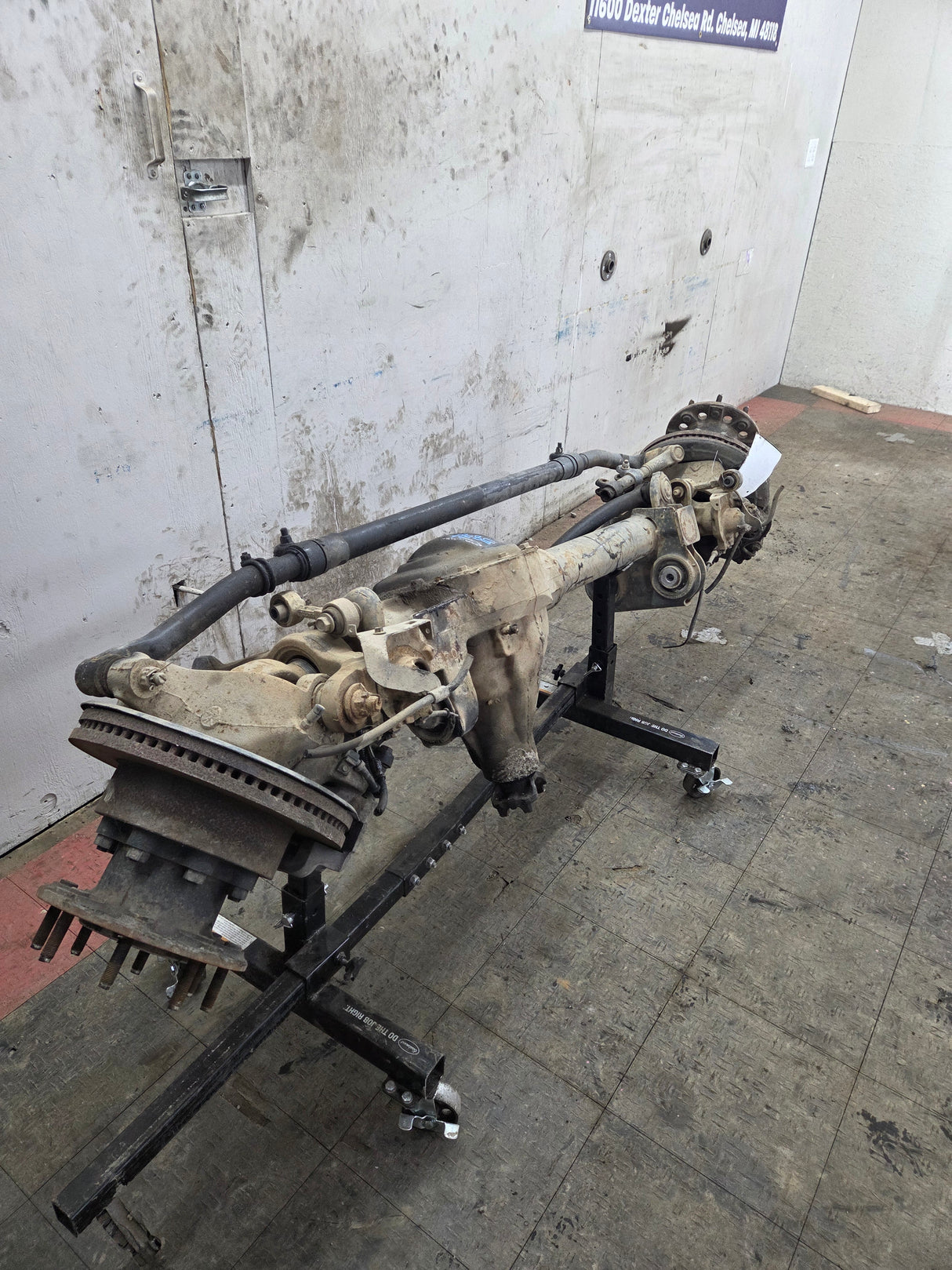 2005-2010 Ford Super Duty F350 DRW Dually FRONT Axle 4.10 Gear Ratio