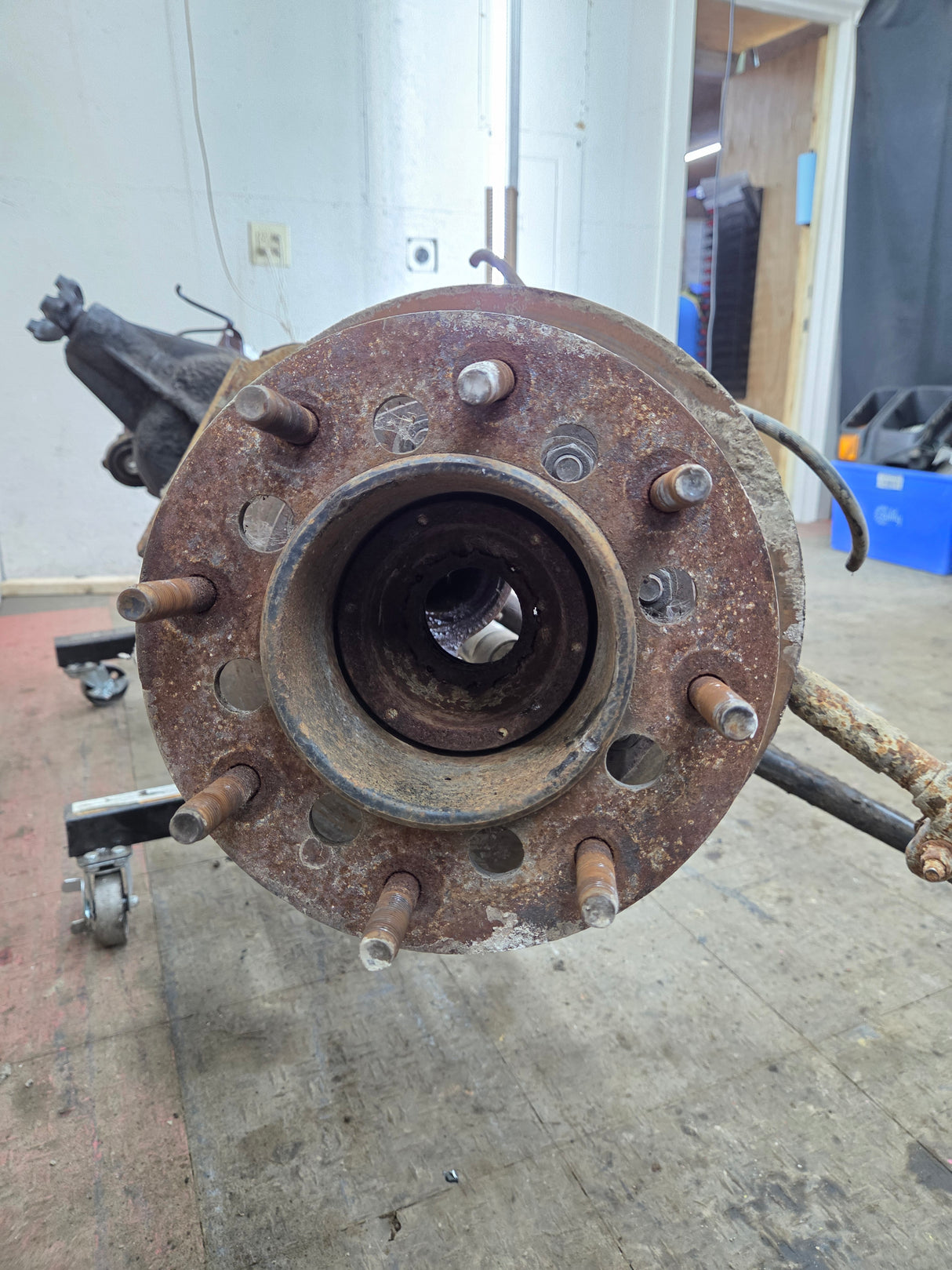 2013-2016 Ford Super Duty F350 Dually FRONT Axle 4.10 Gear Ratio 237k miles