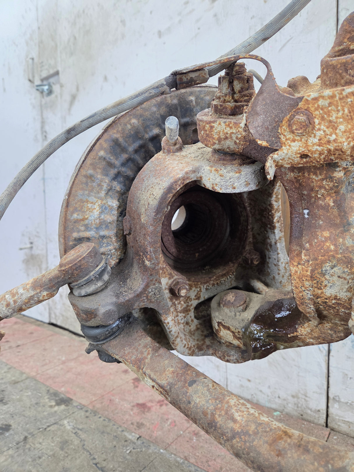 2013-2016 Ford Super Duty F350 Dually FRONT Axle 4.10 Gear Ratio 237k miles