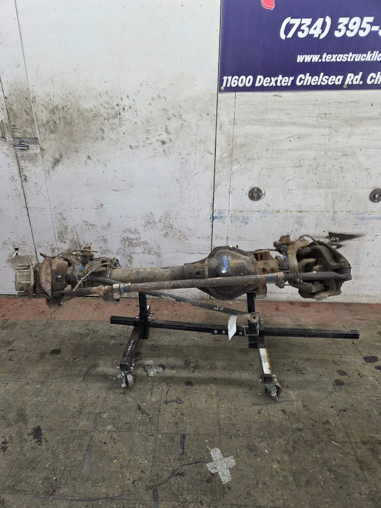 2008-2010 Ford Super Duty F250 F350 SRW FRONT Axle 4.10 Gear Ratio 155k miles