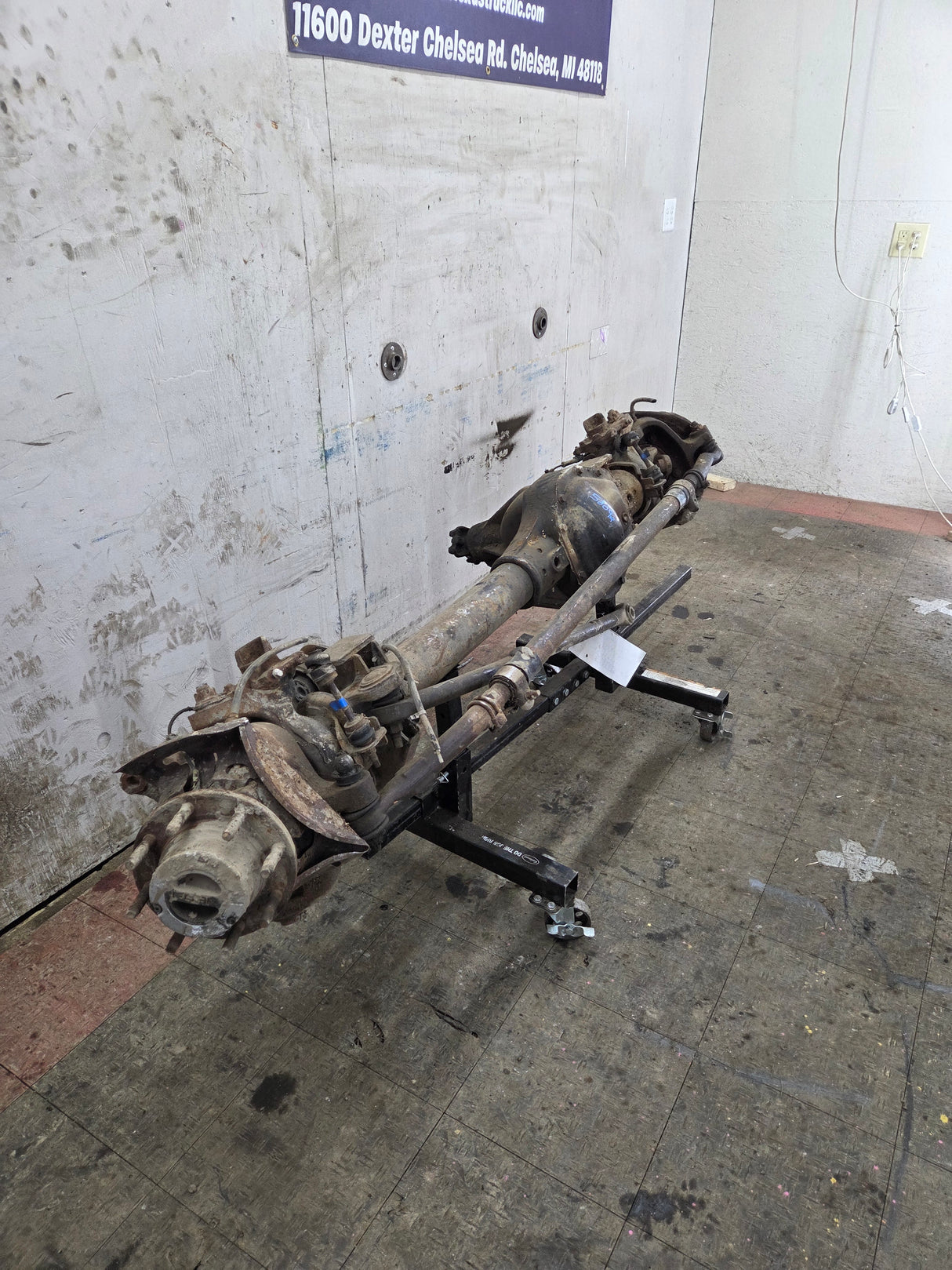 2008-2010 Ford Super Duty F250 F350 SRW FRONT Axle 4.10 Gear Ratio 155k miles