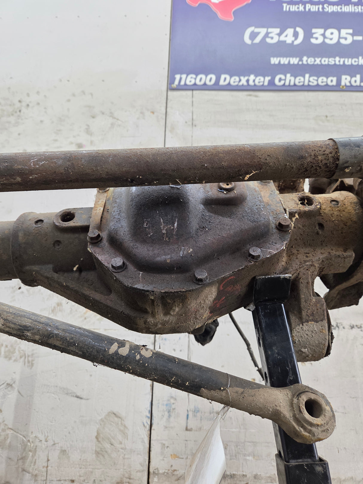 2008-2010 Ford Super Duty F250 F350 SRW FRONT Axle 4.10 Gear Ratio 155k miles