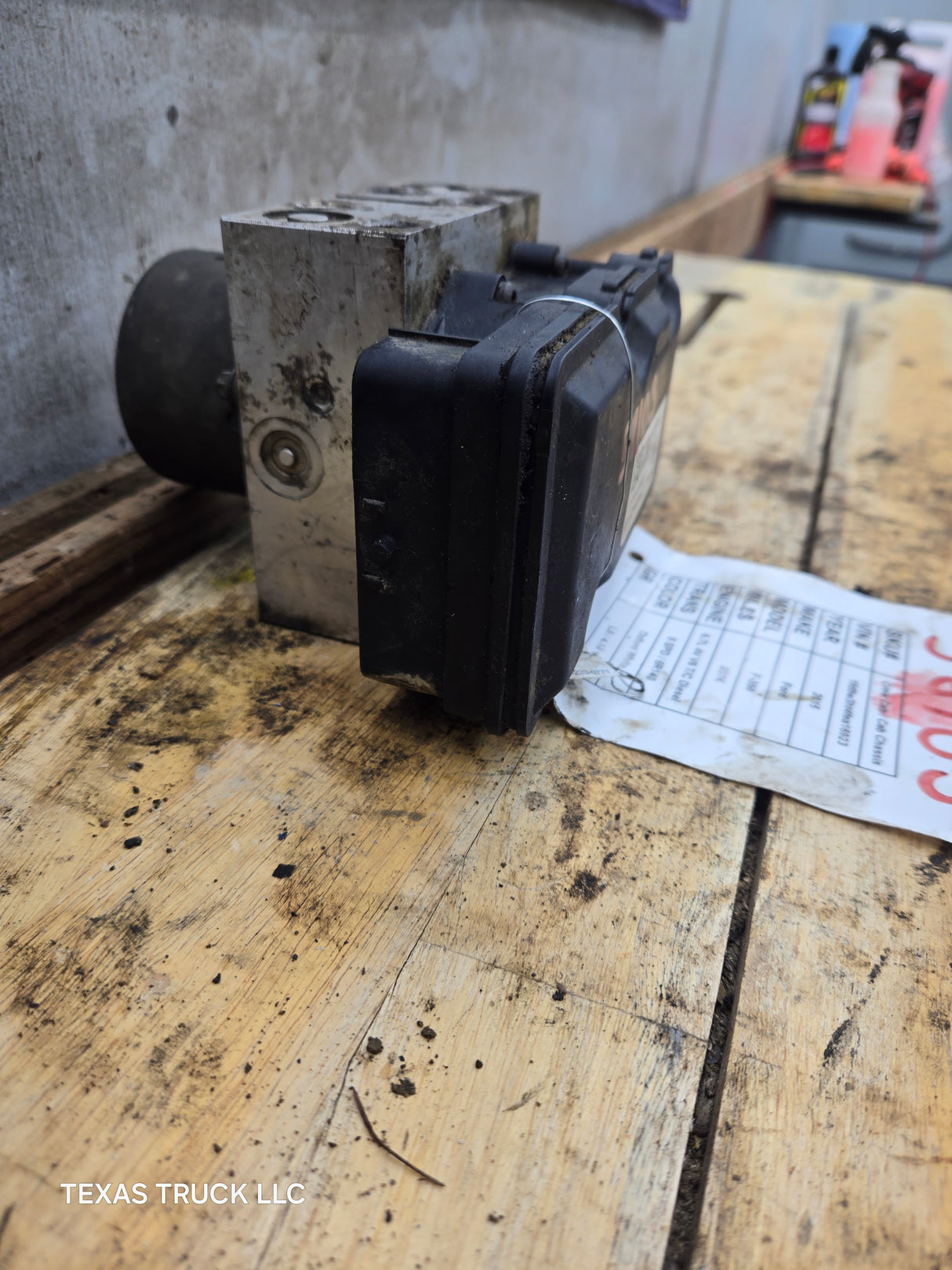2015 Ford Super Duty F350 F450 F550 DC34-2C346-AD ABS Pump Module Control Assembly