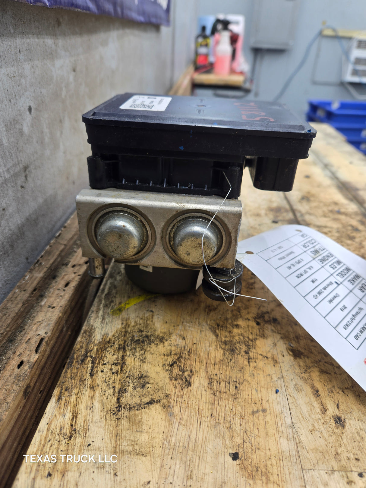 2018-2019 Chevrolet Silverado GMC 1500 ABS Pump Module - 84384393