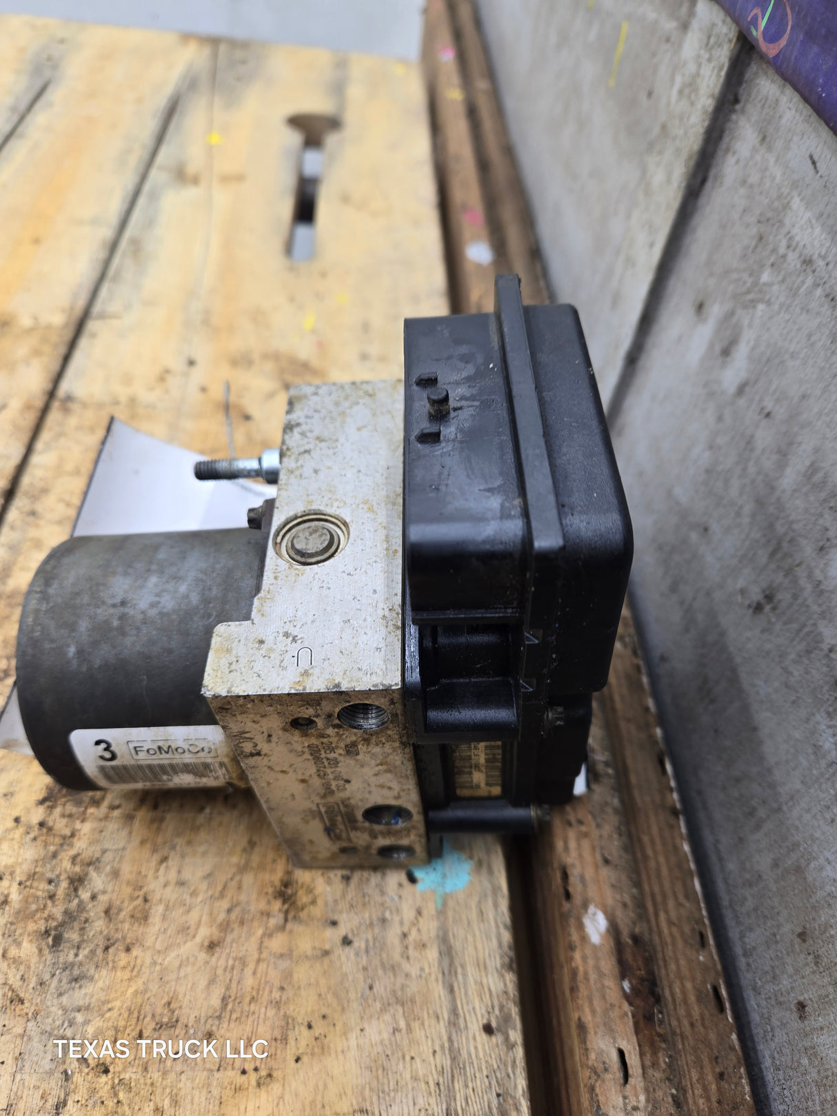 2007 Ford F150 ABS Pump Module Control Assembly - 7L34-2C346-A