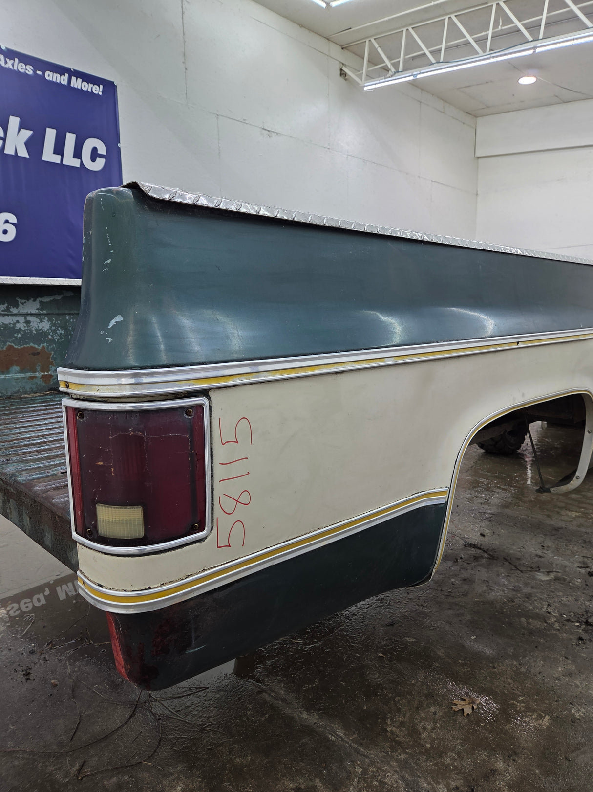 1973-1978 Chevrolet / GMC Square Body 8' Long Bed C10 C15 C20 C25 C35 K10 K15 K20 K25 K35